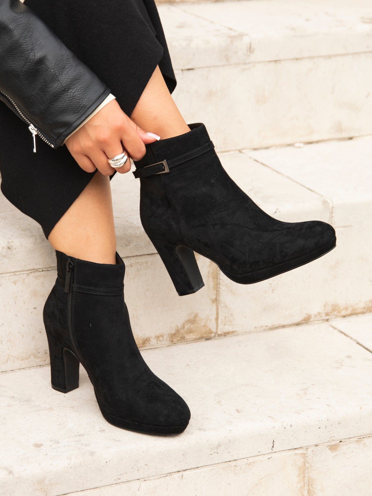 Linzi Stefani Black Faux Suede Heeled Ankle Boot image 2