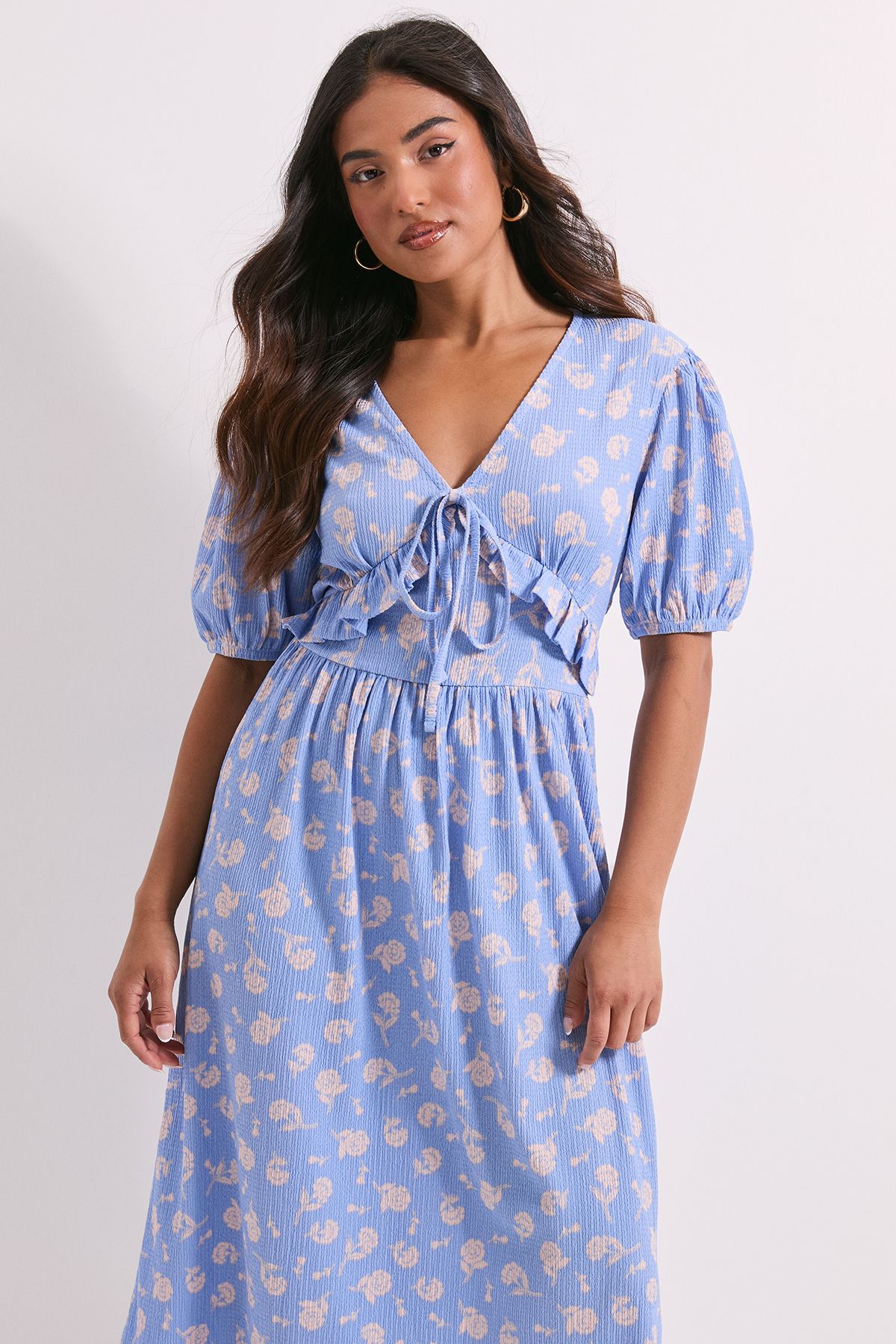 Dorothy Perkins Petite Blue Ditsy Tie Front Detail Midi Dress Blue image 2