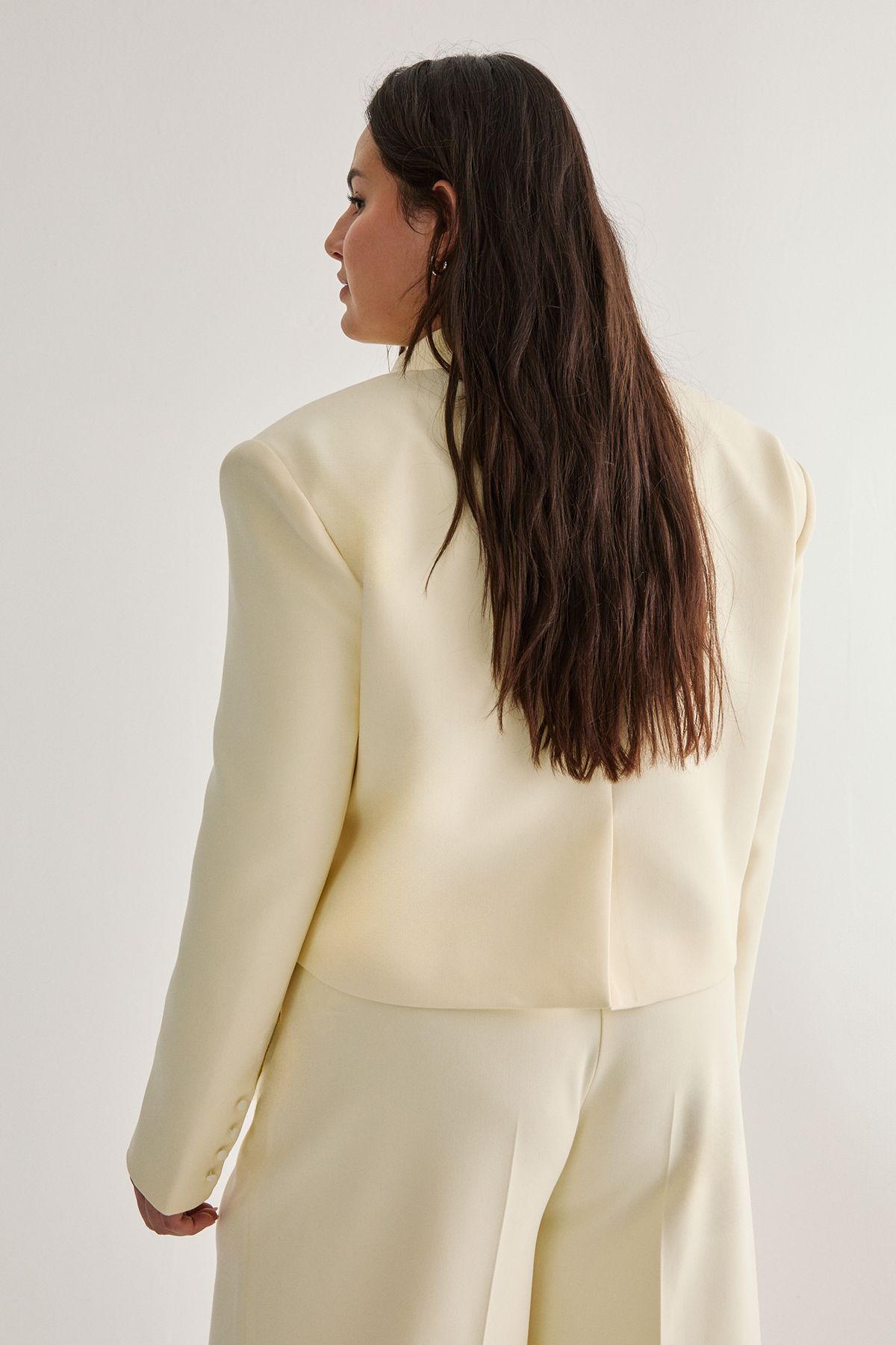 NastyGal Plus Tailored Trucker Jacket Butter image 4