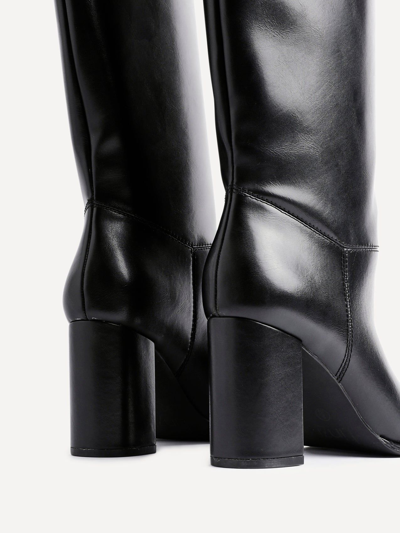 Linzi Cole Black Faux Leather Pull-On High Leg Block Heeled Boots image 4