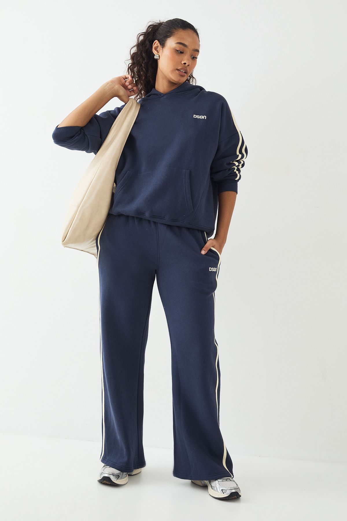 DSGN Studio DSGN Studio Side Stripe Straight Leg Jogger Navy image 3