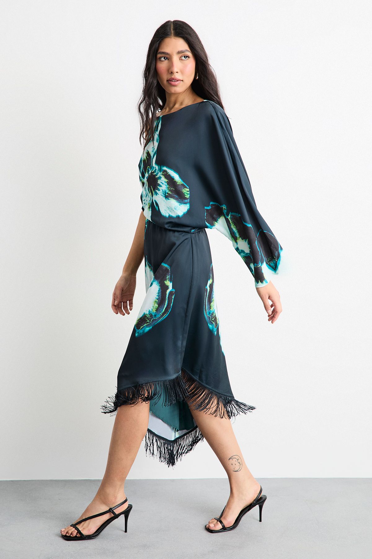 Warehouse Placement Print One Shoulder Satin Midi Dress Floral image 4