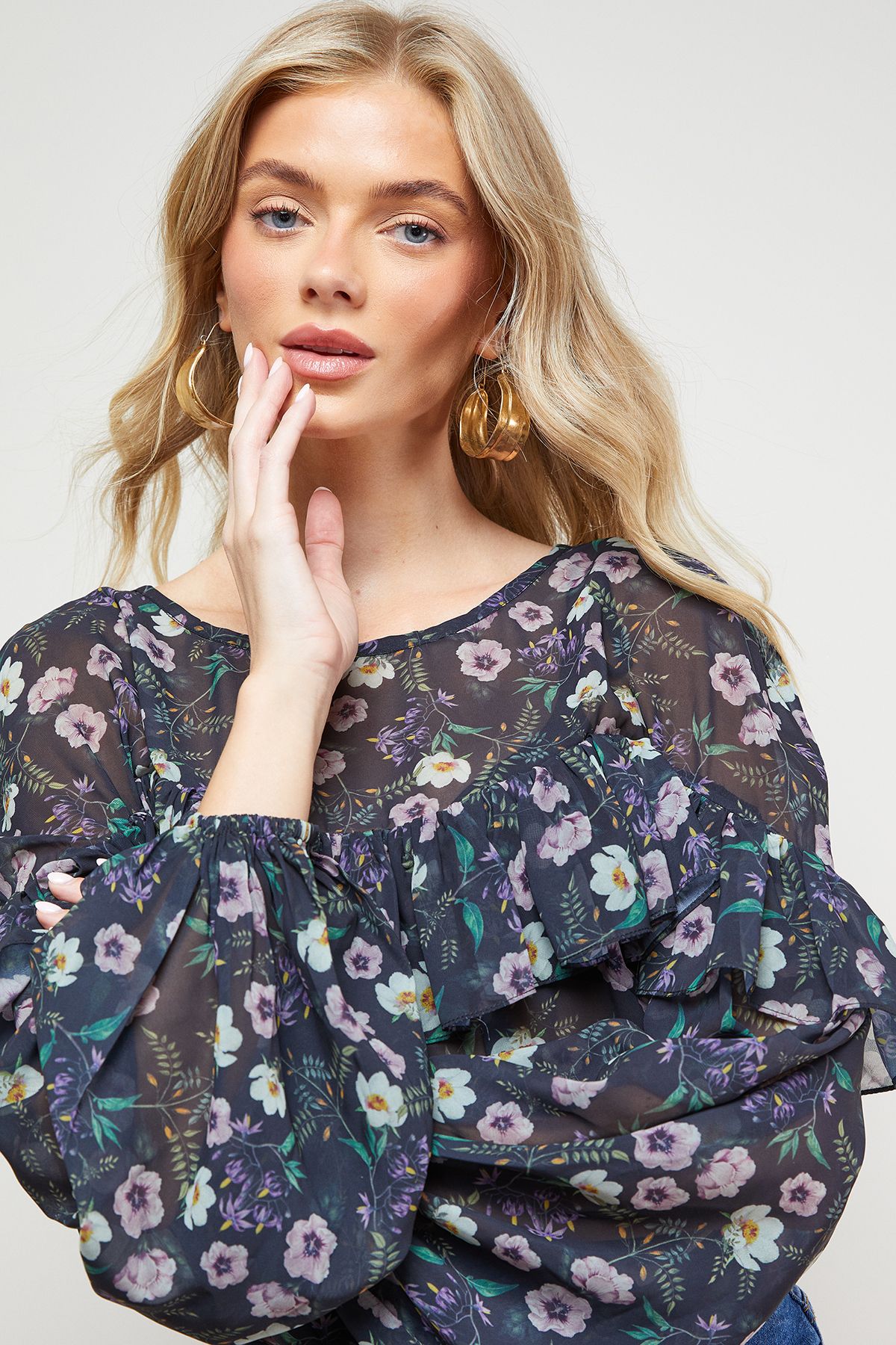 Oasis Printed Ruffle Yoke Balloon Sleeve Boho Blouse Black image 3