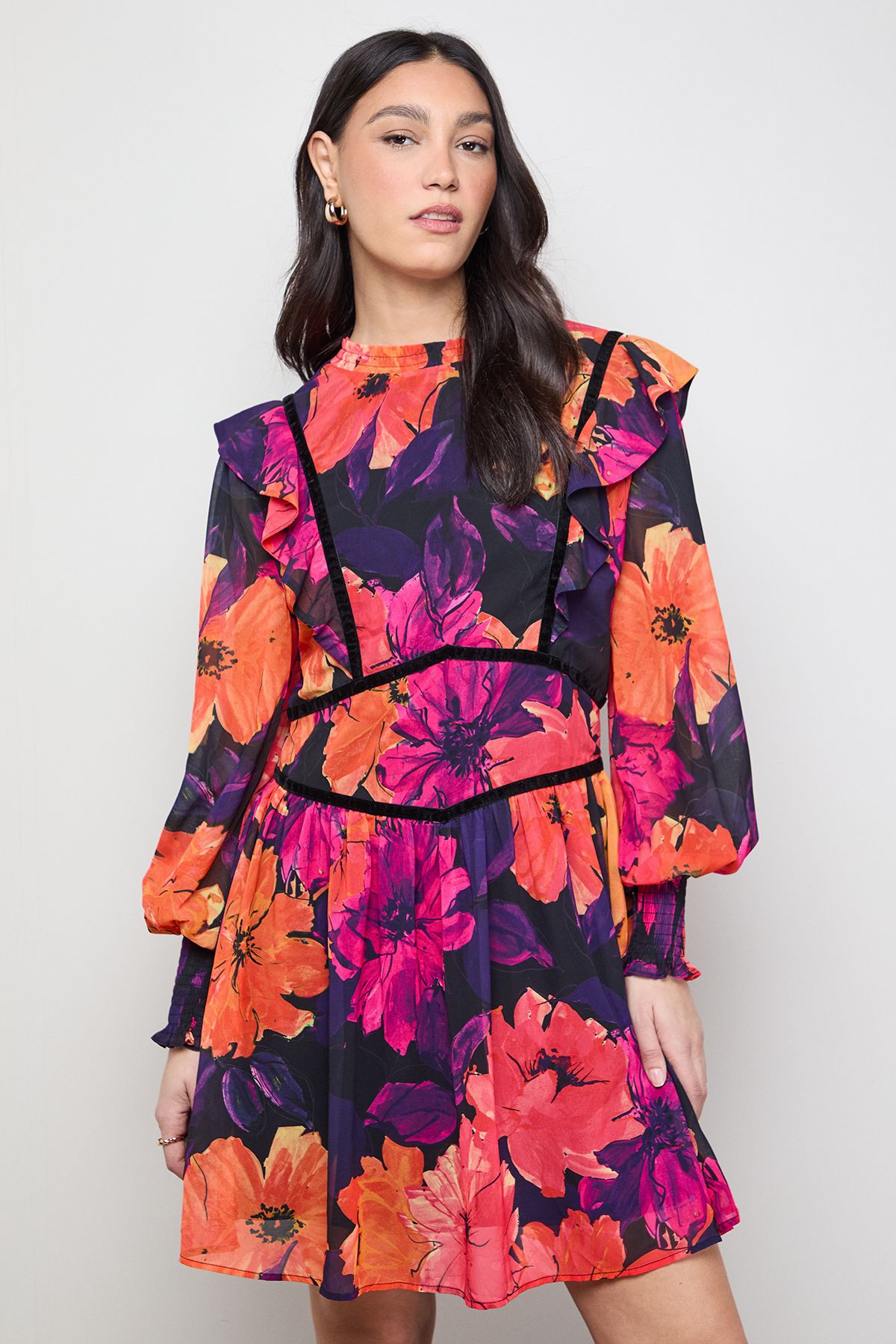 Oasis Shirred Detail Fit and Flare Mini Dress Floral image 2