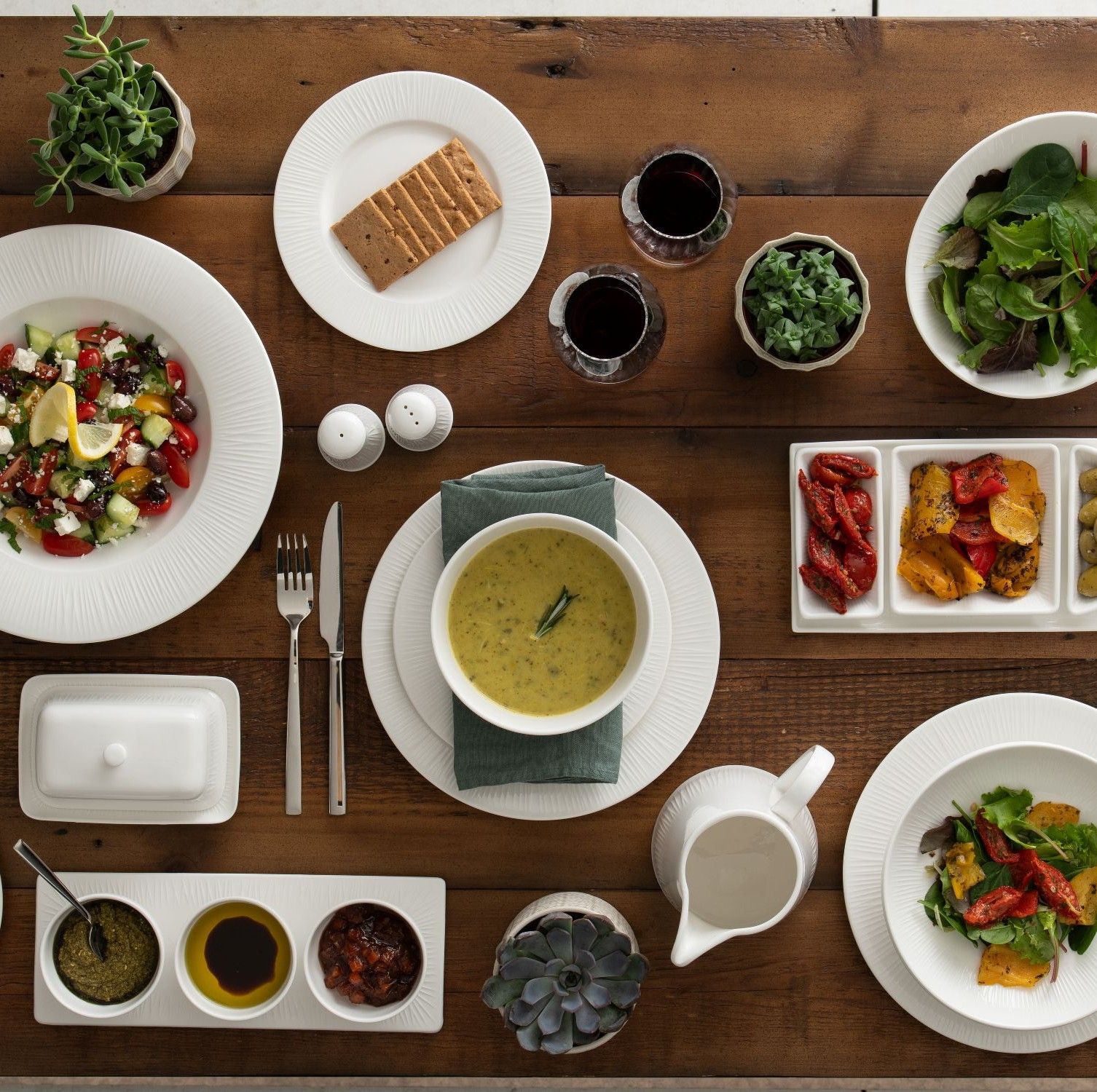 Belleek Living 'Erne' 44 Piece Cutlery Set image 3