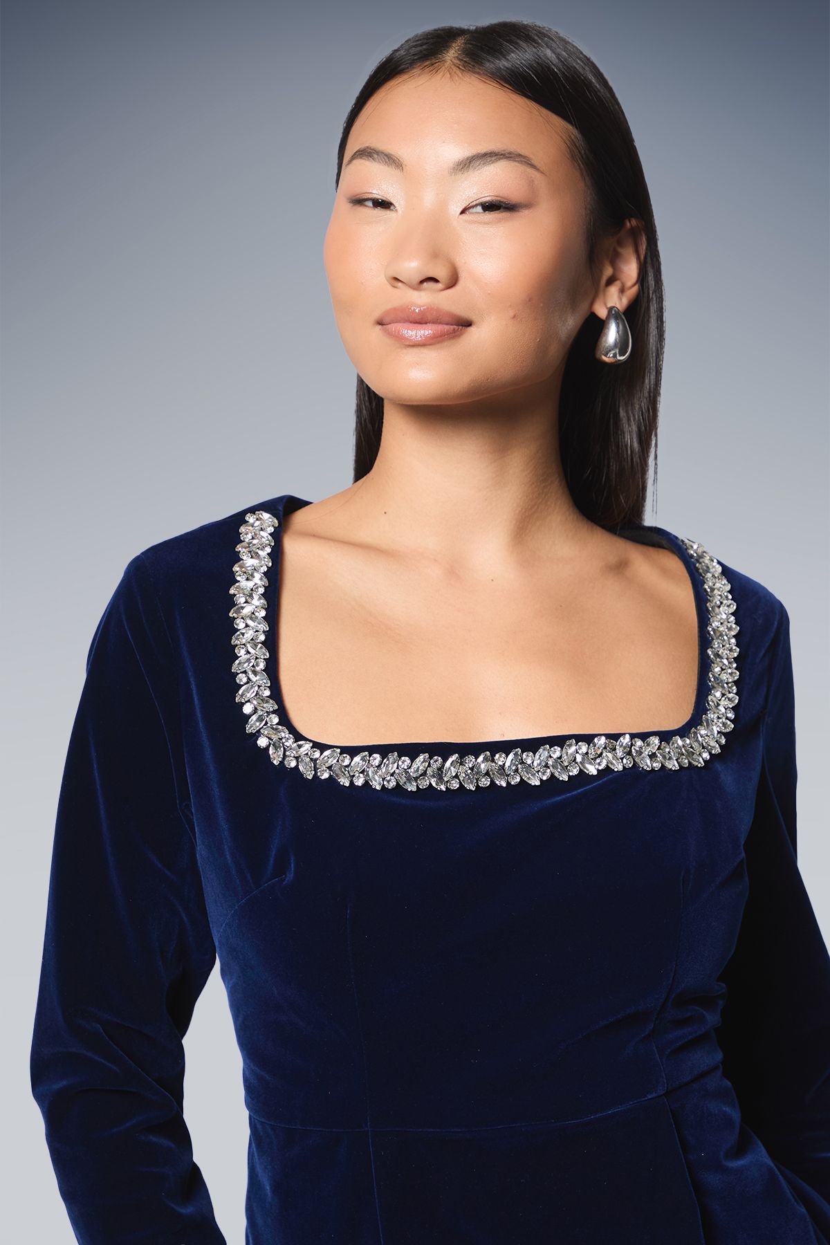 Dorothy Perkins Petite Velvet Embellished Neckline Structured Mini Dress Navy image 4