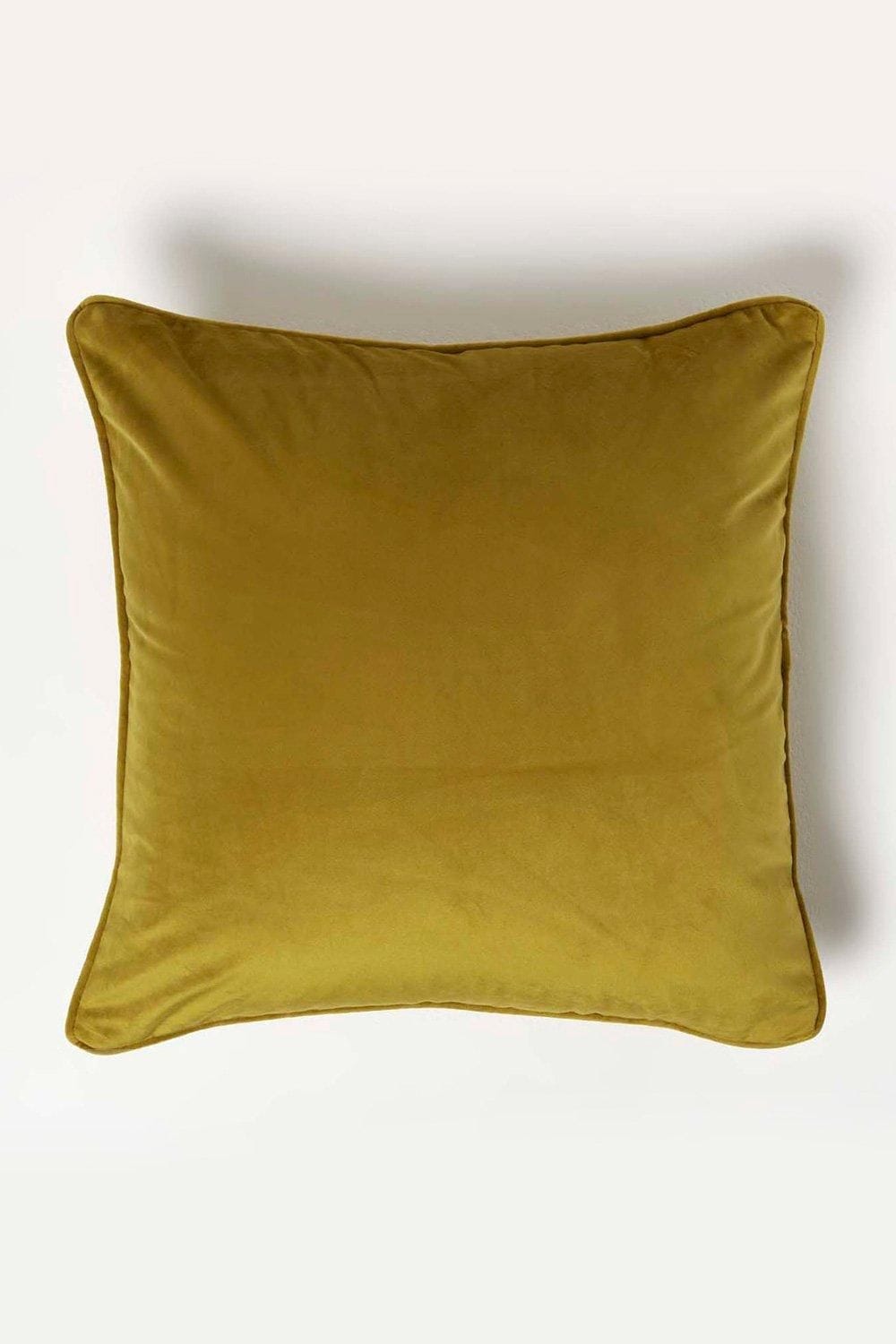 Homescapes Filled Velvet Cushion with Piped Edge 46 x 46 cm image 1