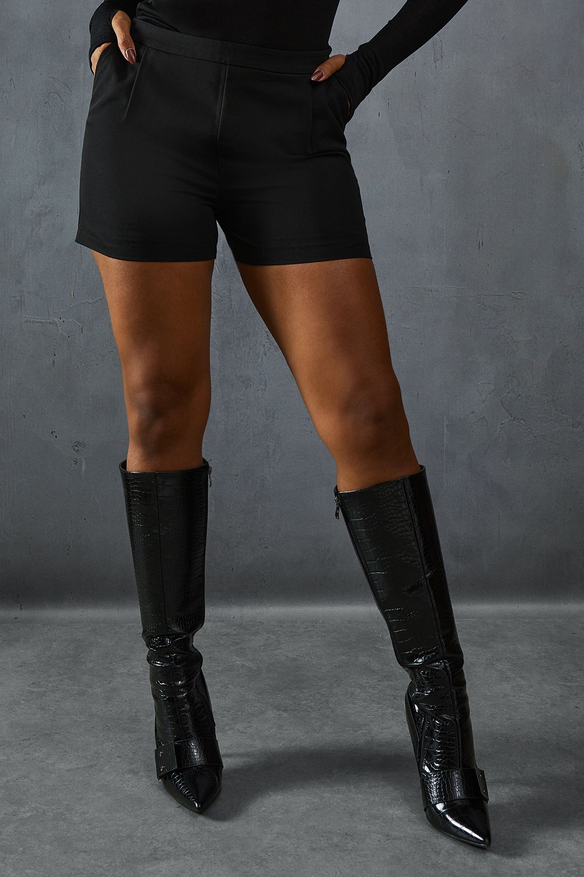 MissPap Tailored High Waist Pleat Detail Shorts Black image 4