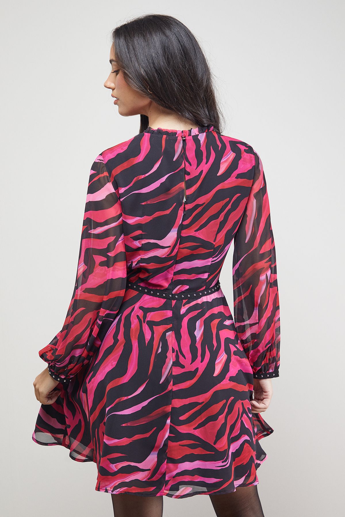 Oasis Trim Detail Balloon Sleeve Flippy Mini Dress Black image 3