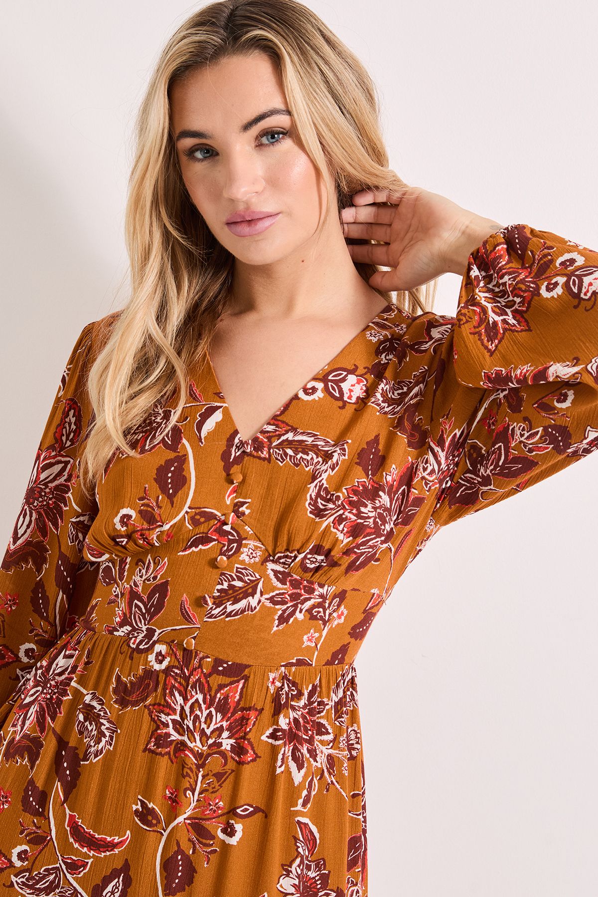 Dorothy Perkins Button Through Blouson Sleeve Tiered Frill Midi Dress Orange image 4