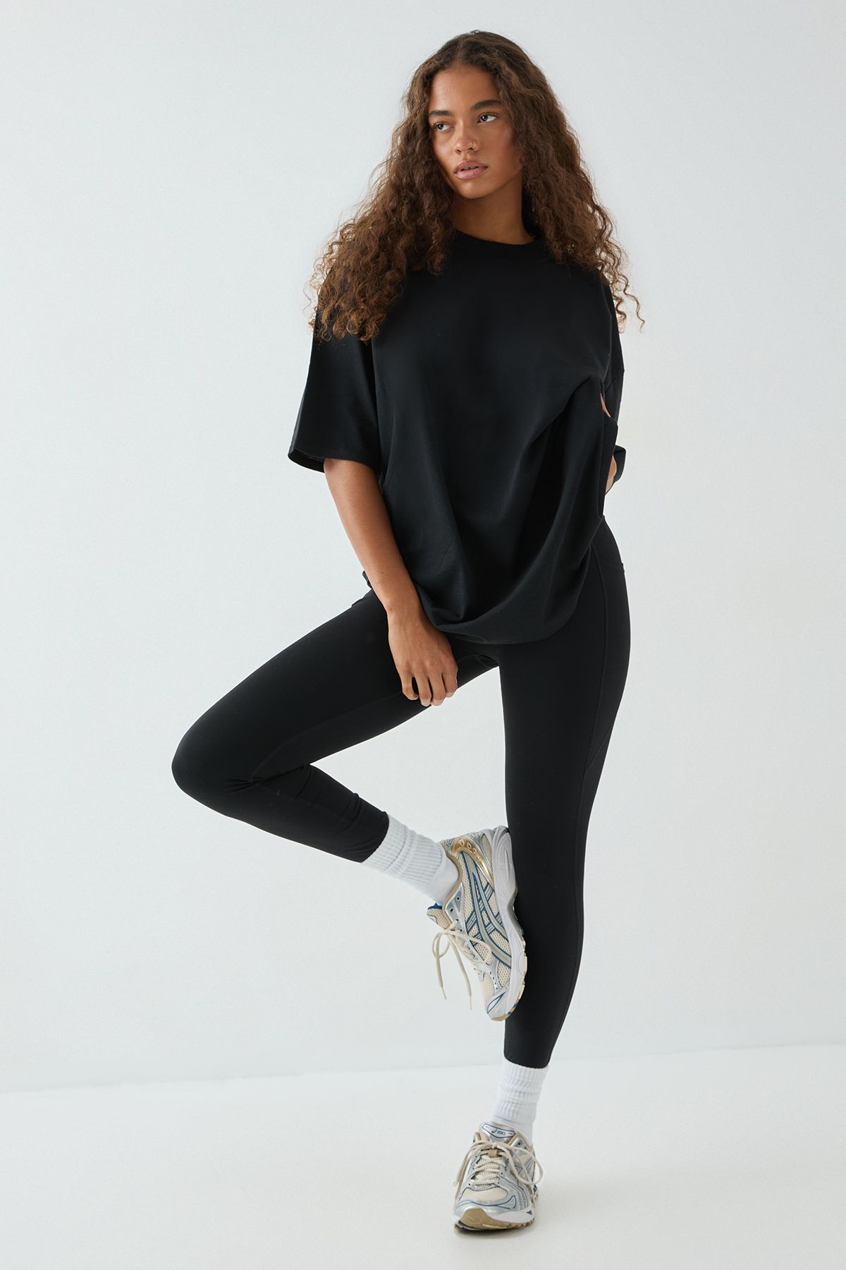 DSGN Studio DSGN Studio Sports Club Oversized T-shirt Black image 3