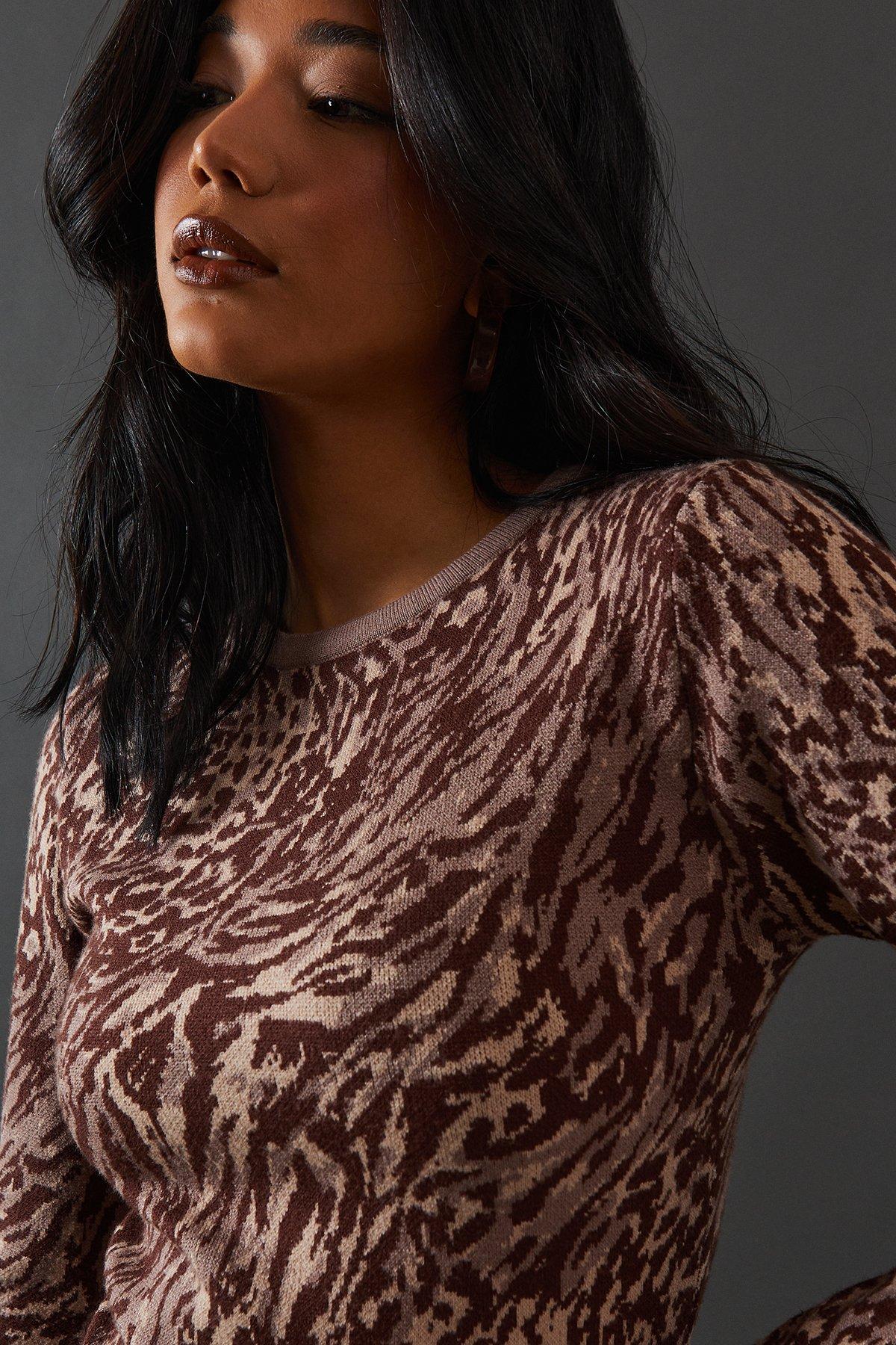 Warehouse Animal Jacquard Slouchy Knitted Midaxi Dress Animal image 2