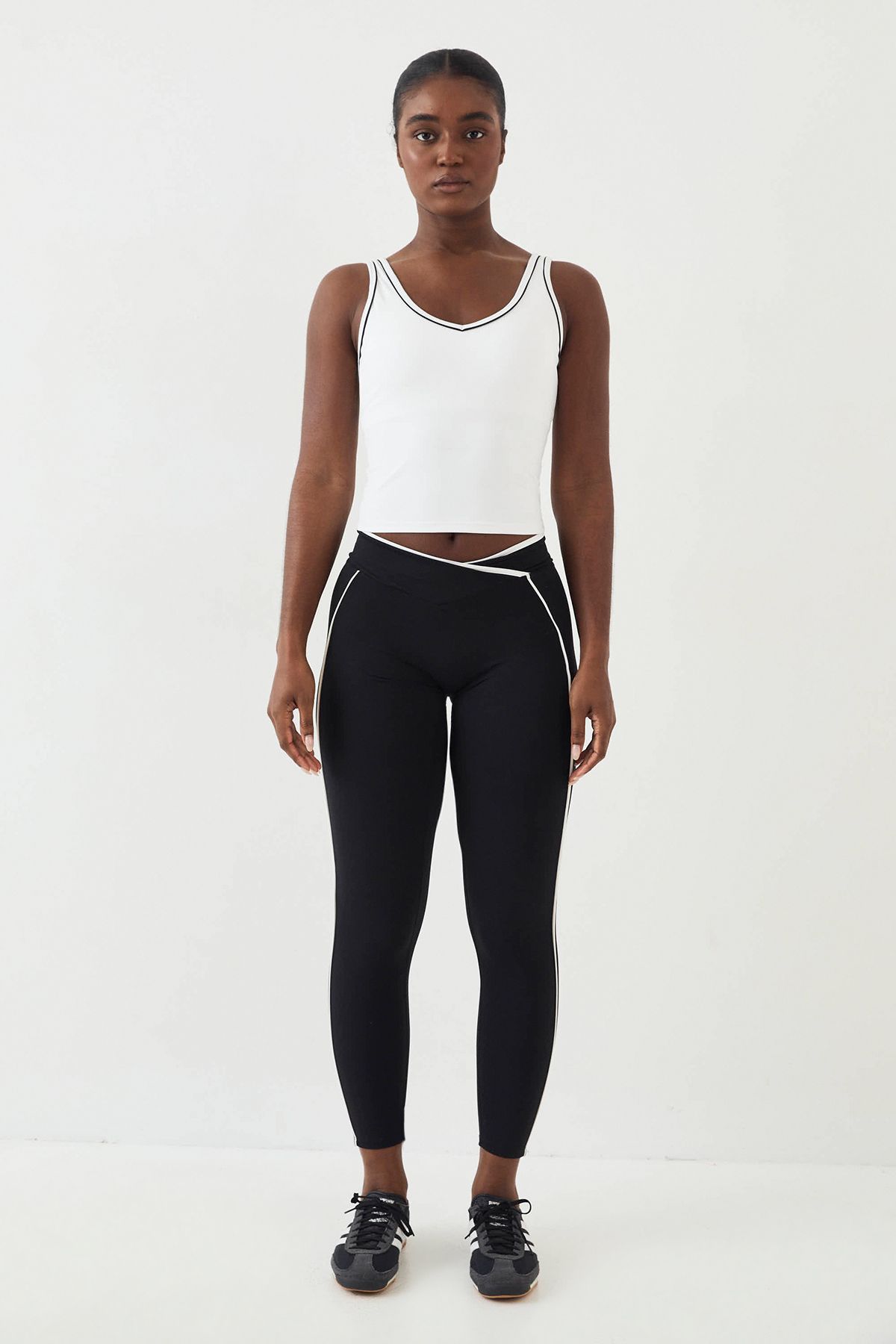 DSGN Studio DSGN Studio Ultra Sculpt Wrap Waist Piping Detail Legging Black image 5