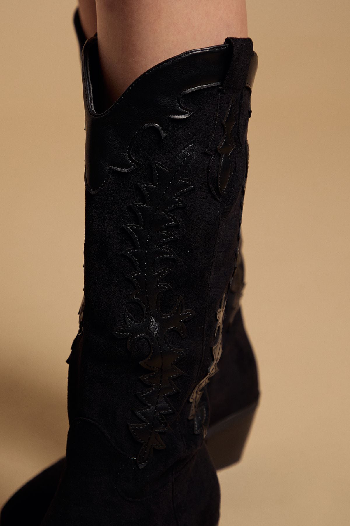 Oasis Jessie Faux Suede & Leather Western Cowboy Calf Boots Natural Black image 3