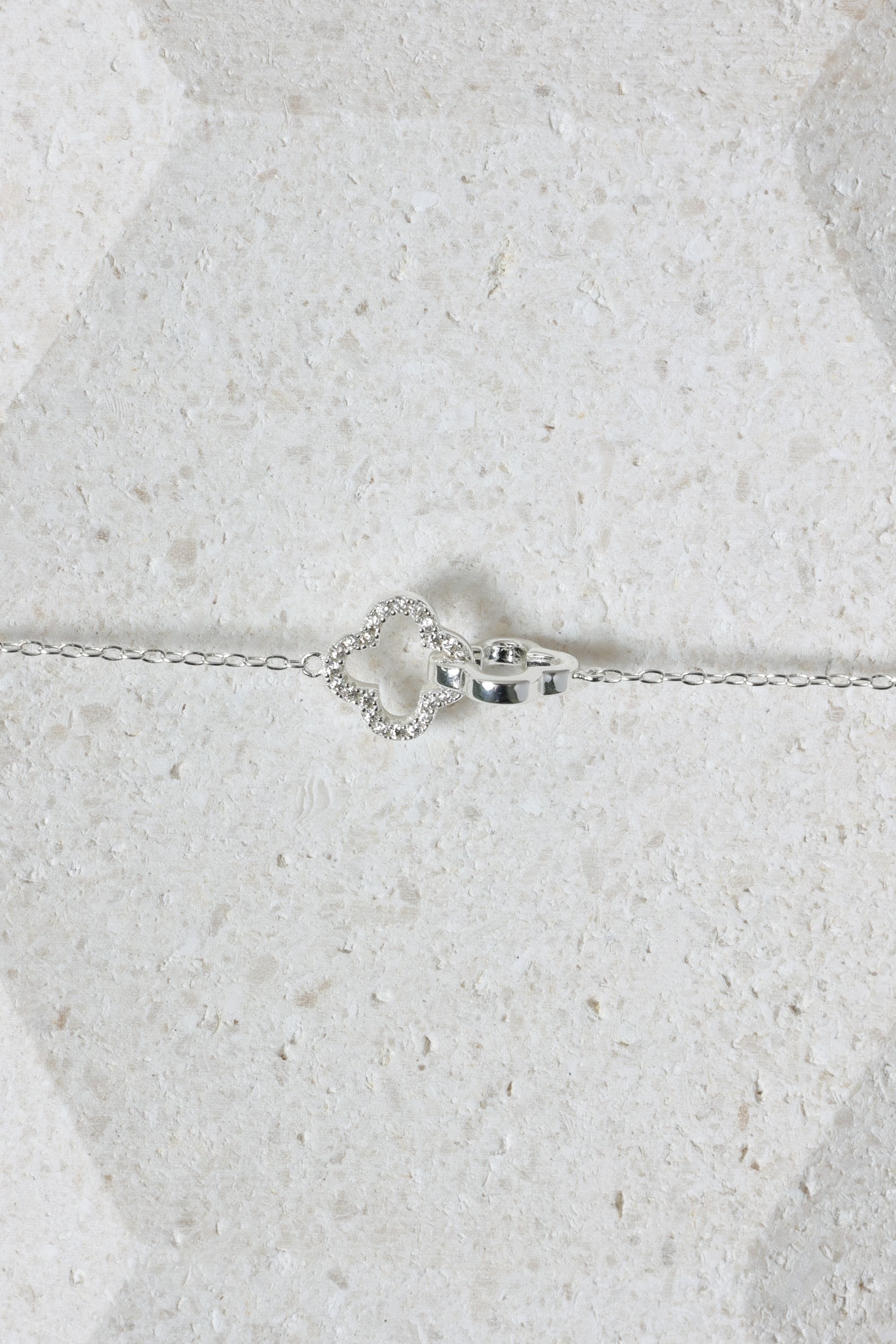 Simply Silver Sterling Silver 925 Pave Clover Interlink Necklace image 3