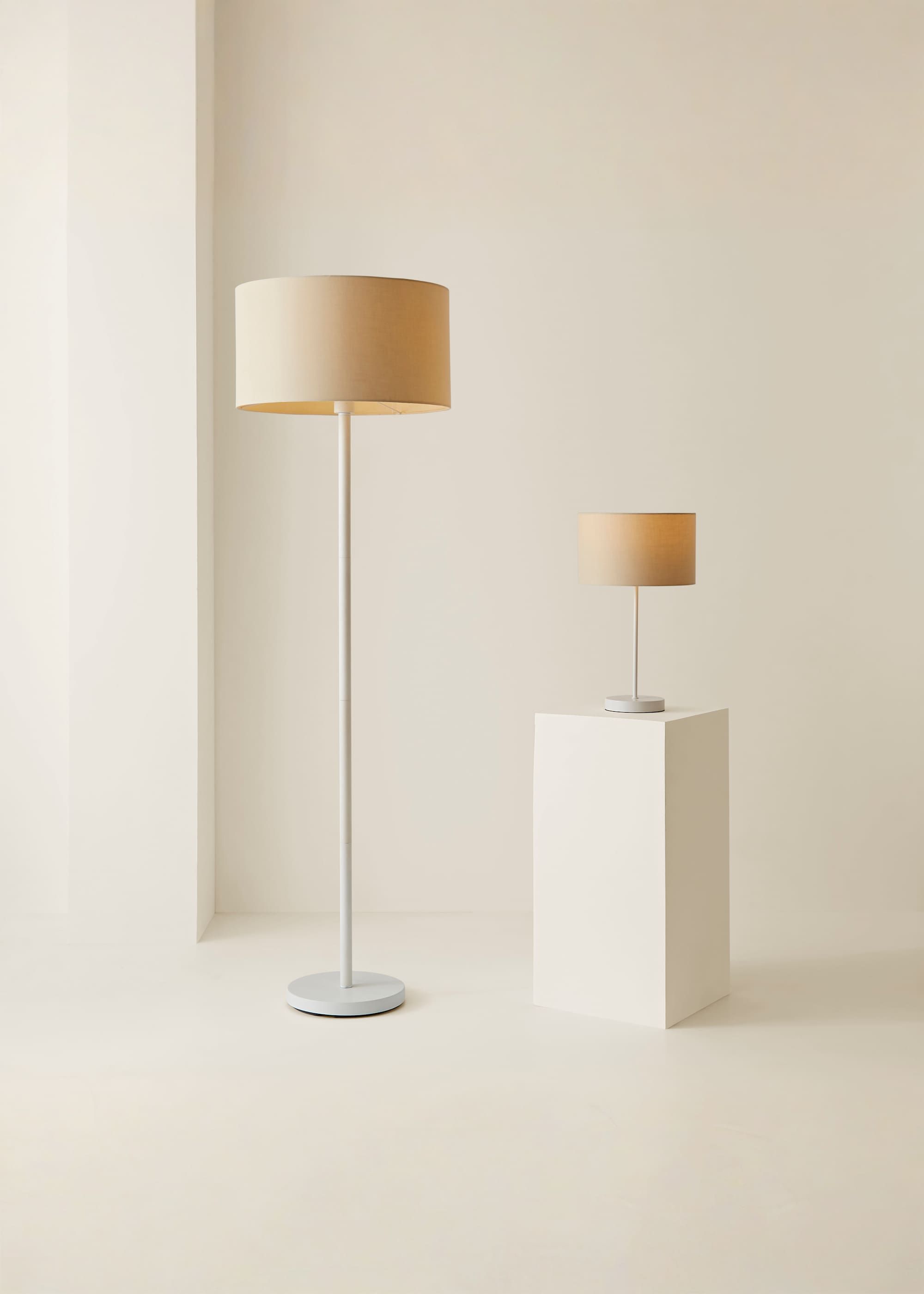 ValueLights Charlie White Metal Single Stem Table Lamp with Fabric Drum Lamp Shade image 6