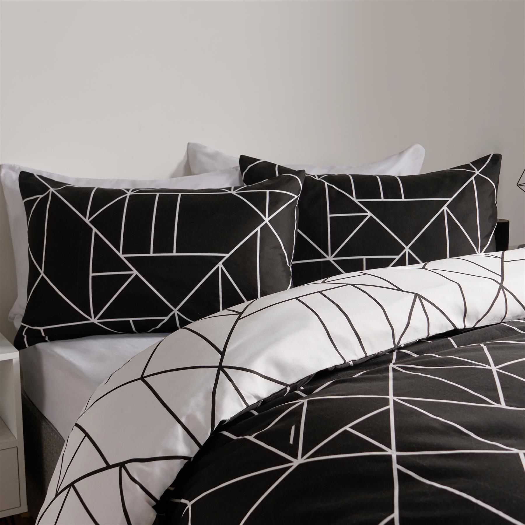 OHS Geometric Reversible Bedding Set Soft Duvet Cover with Pillowcase image 3