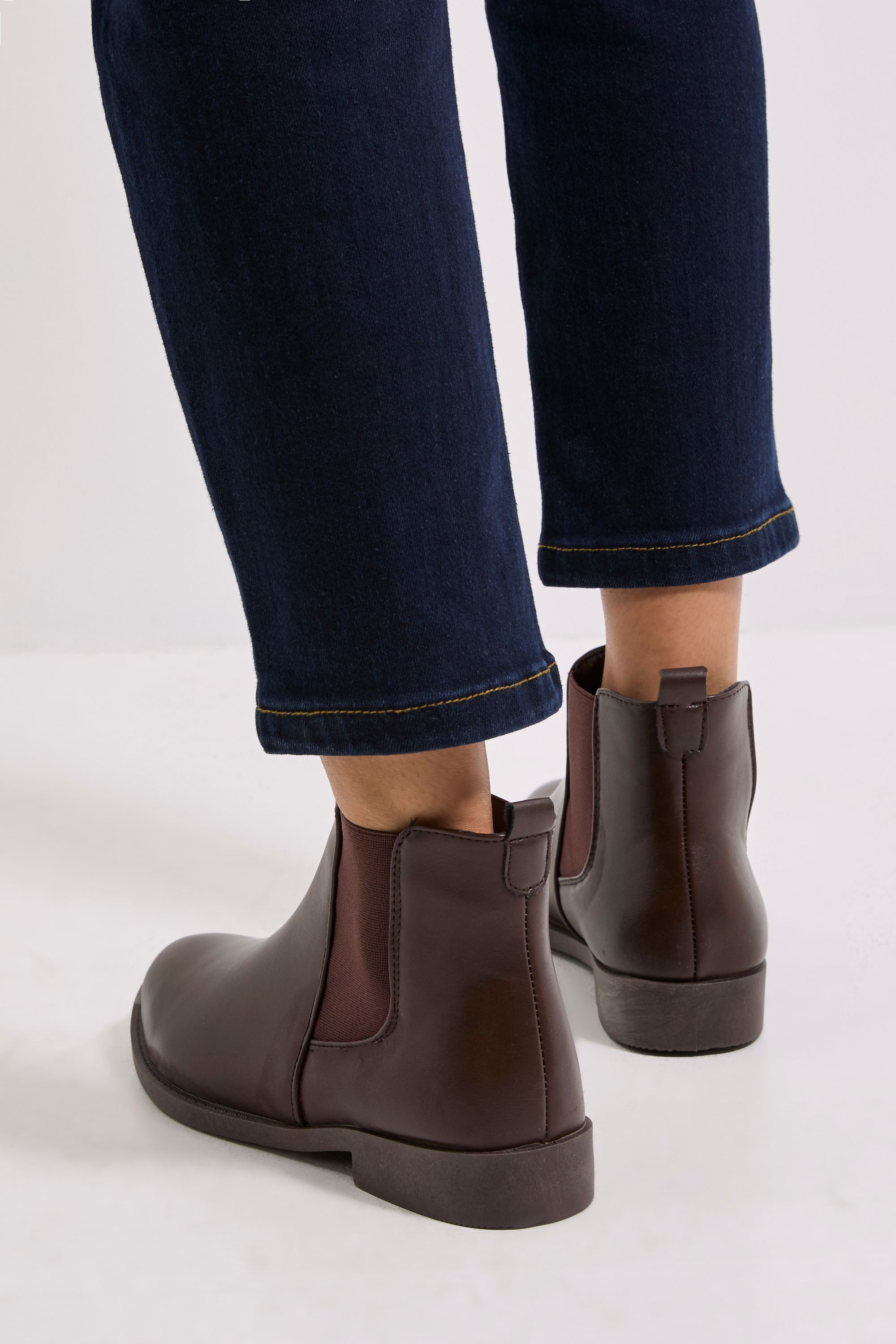 Dorothy Perkins Wide Fit Megs Flat Chelsea Boots Brown image 4