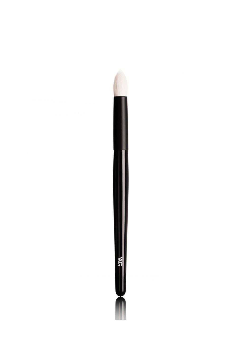 Wayne Goss E3 Large Eye Crease Brush Black image 1