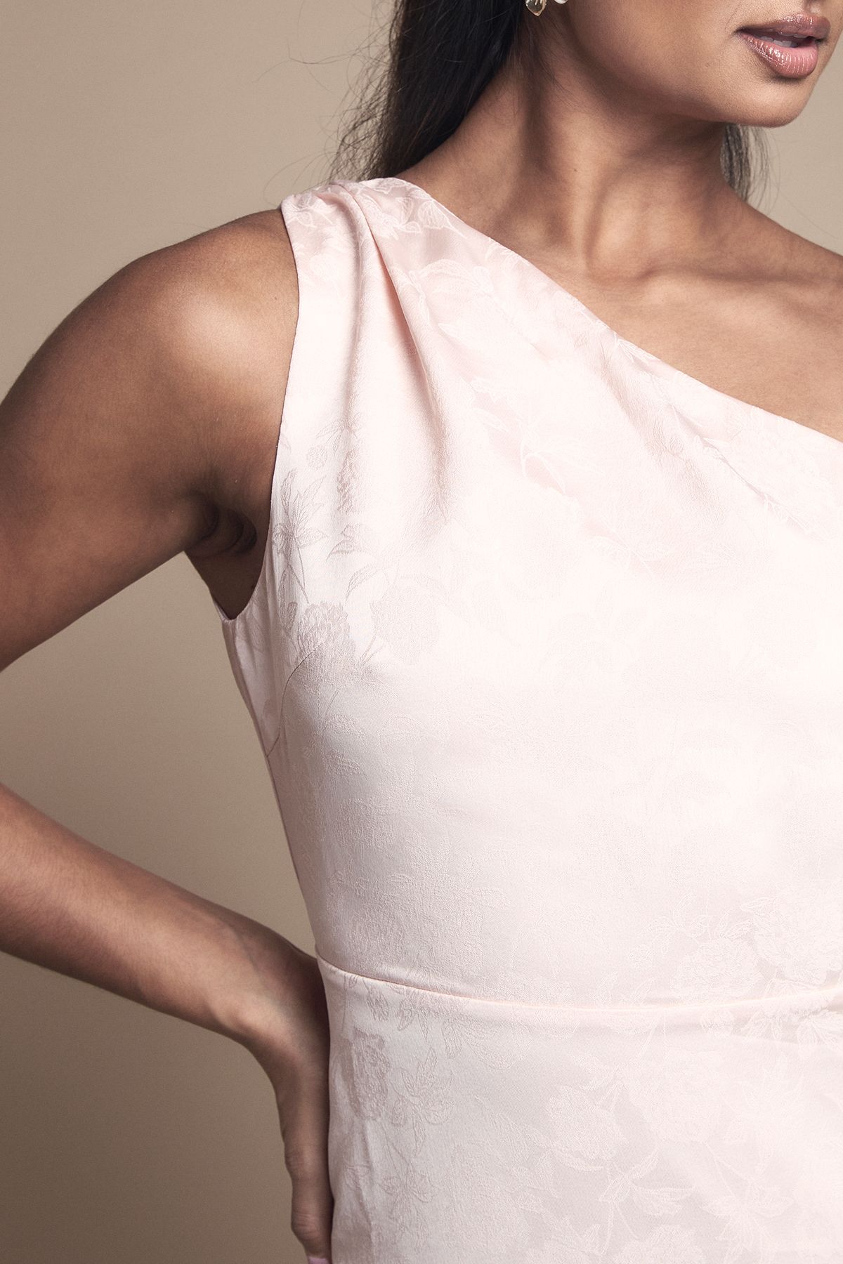 Oasis One Shoulder Satin Jacquard Bridesmaid Maxi Dress Blush image 5