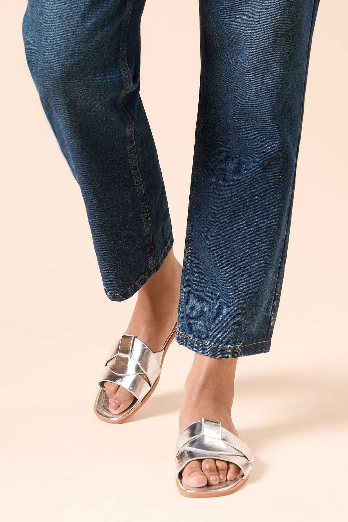 Dorothy Perkins Felicity Faux Metallic Leather Sliders Silver image 2