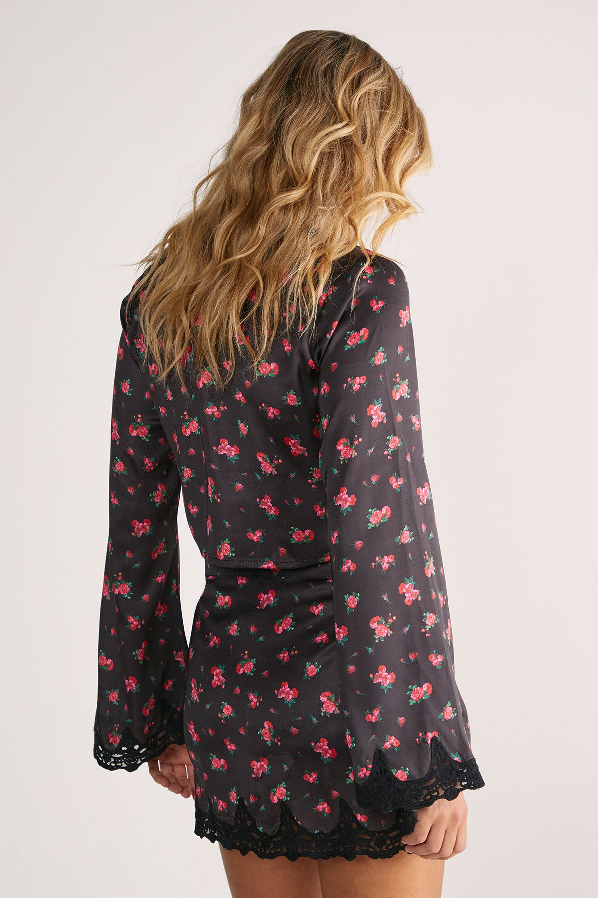 NastyGal Satin Ditsy Floral Lace Trim Button Through Crop Top Black image 4