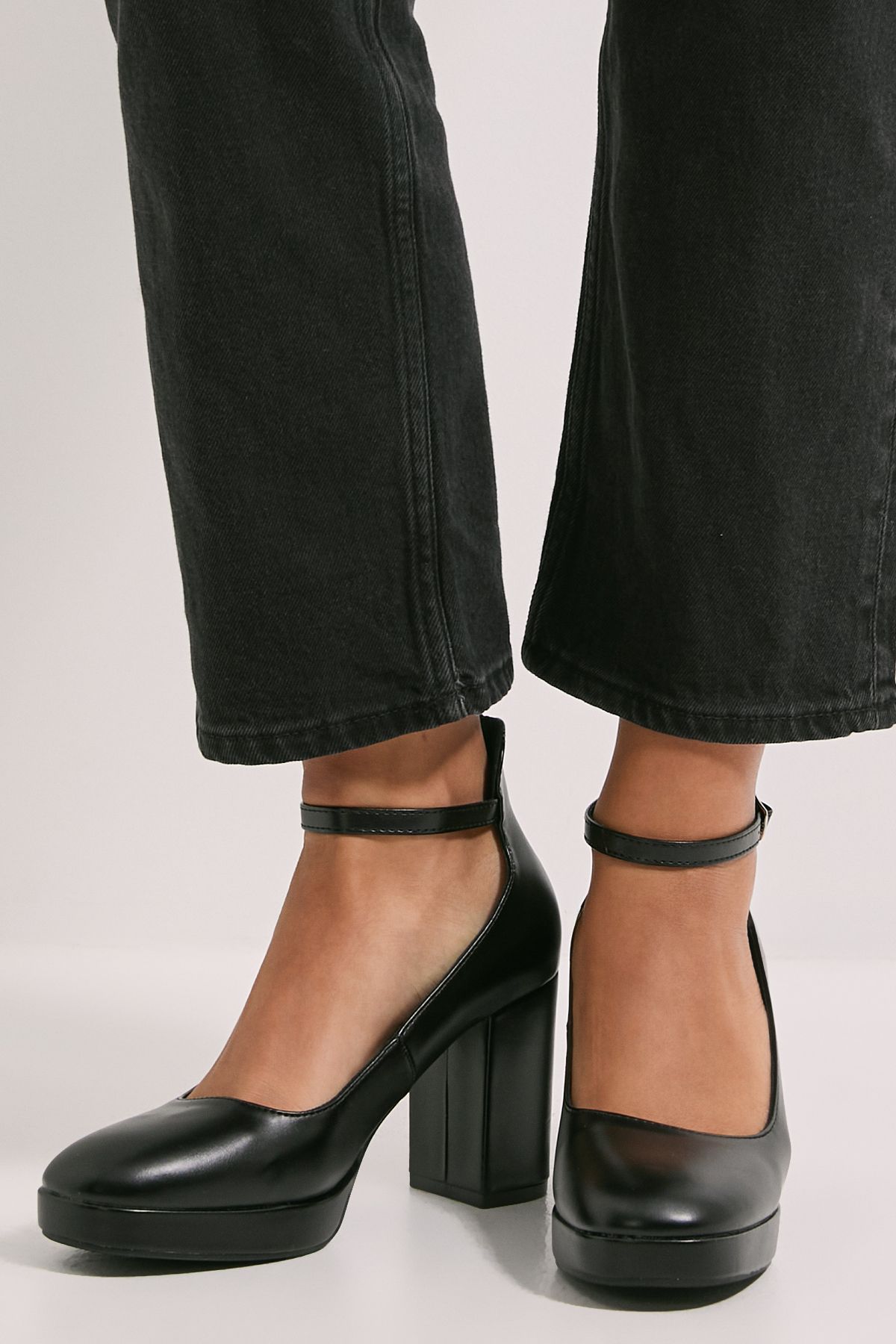 Dorothy Perkins Vanessa Faux Leather Platform Ankle Strap High Block Heel Court Shoes Black image 4