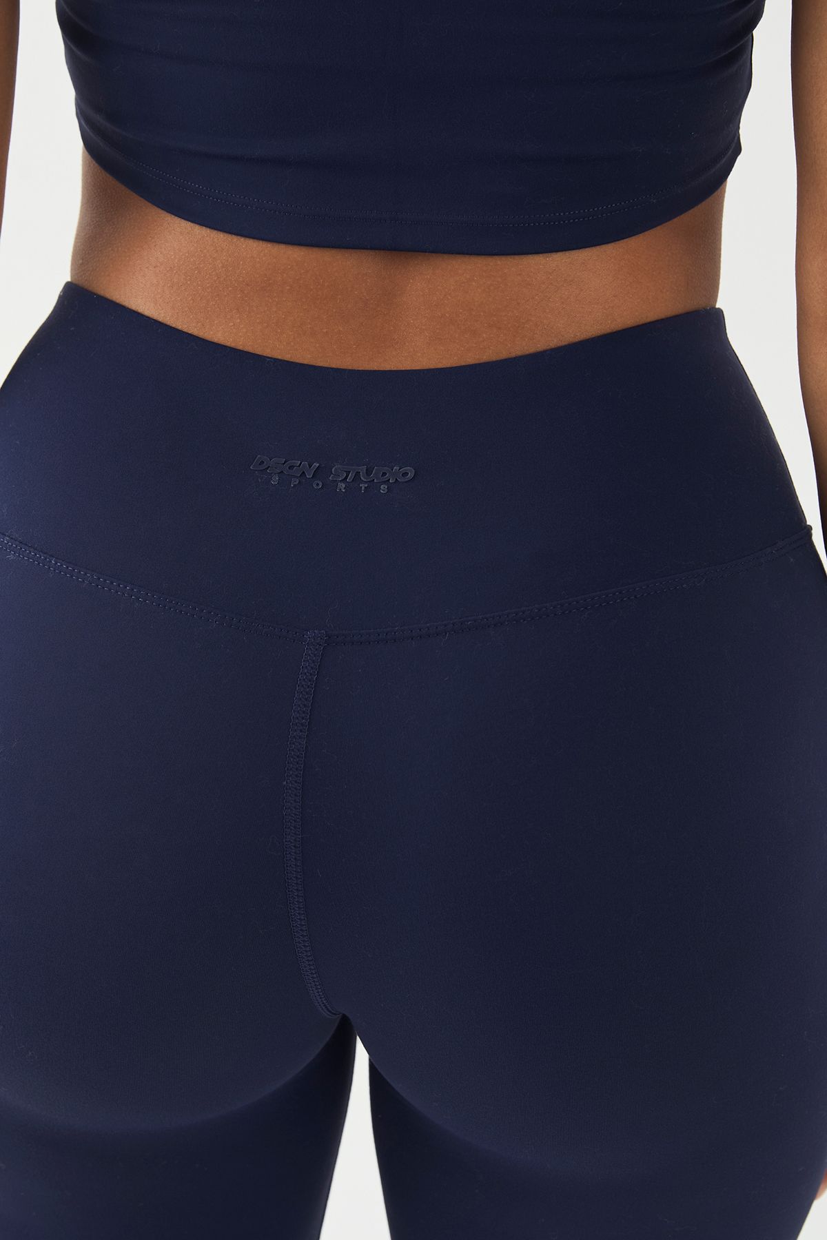 DSGN Studio DSGN Studio Ultra Sculpt Highwaist Flared Legging Navy image 4
