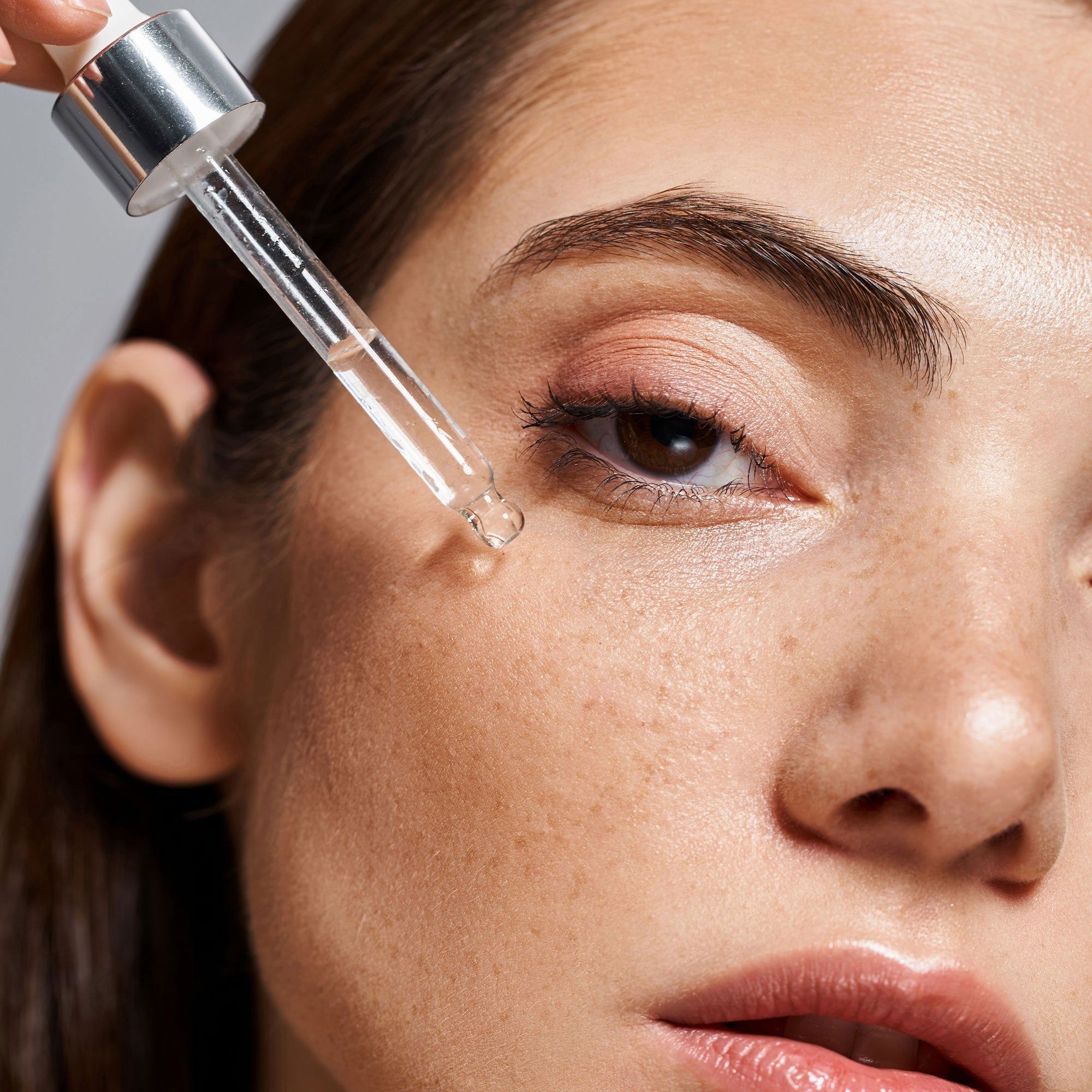 skinChemists professional Hydrating Hyaluronic Acid Serum 30ml image 5