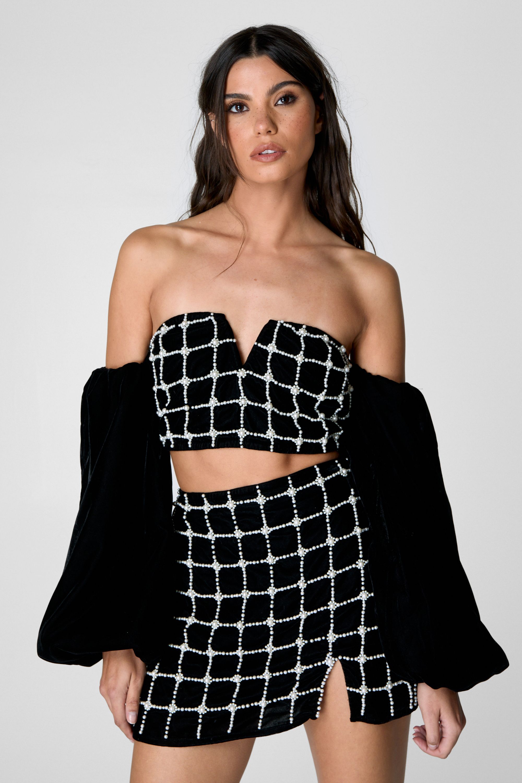 NastyGal Pearl Embellished Velvet Side Split Mini Skirt Black image 2