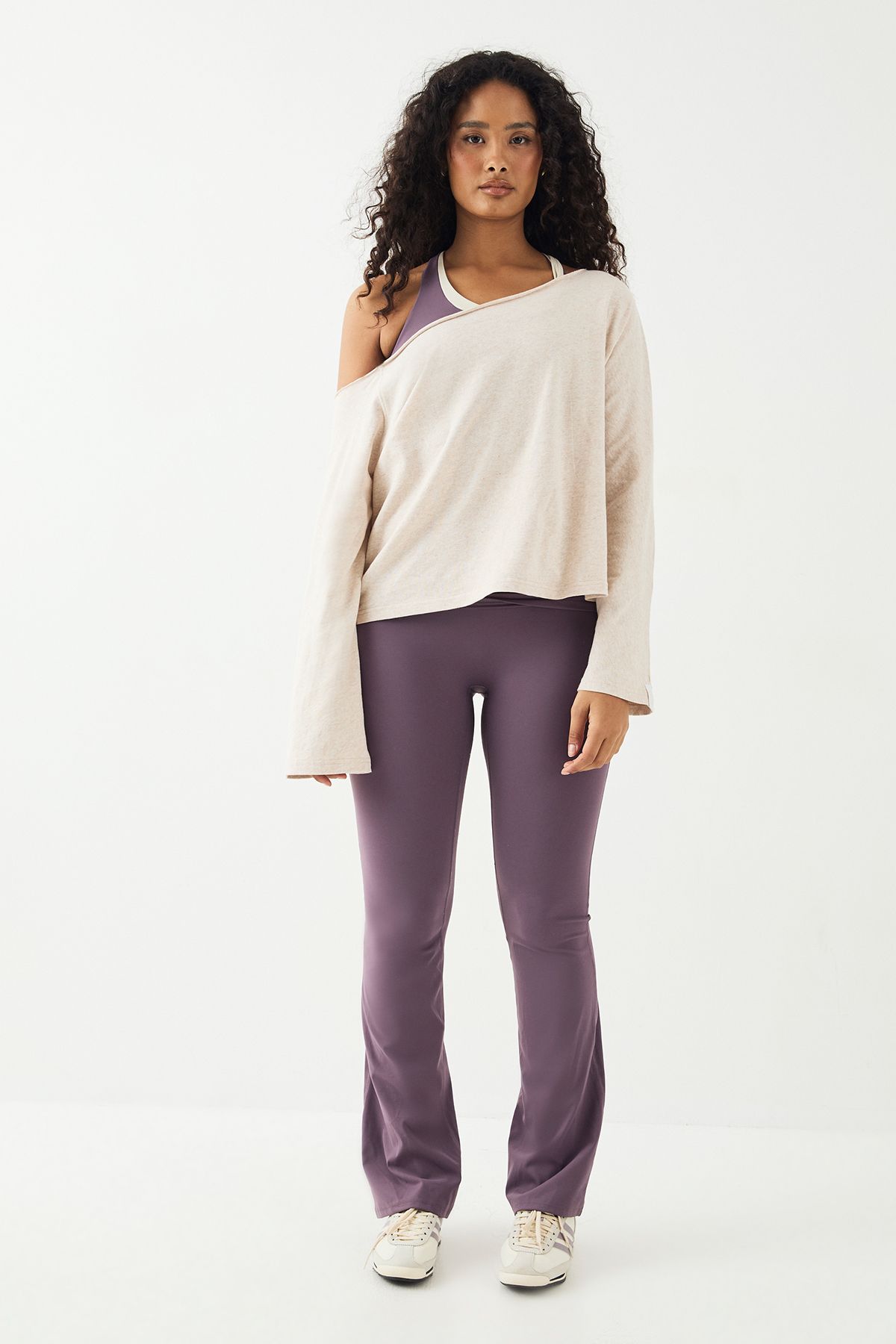 DSGN Studio DSGN Studio Off The Shoulder Long Sleeve T-shirt Oatmeal image 5