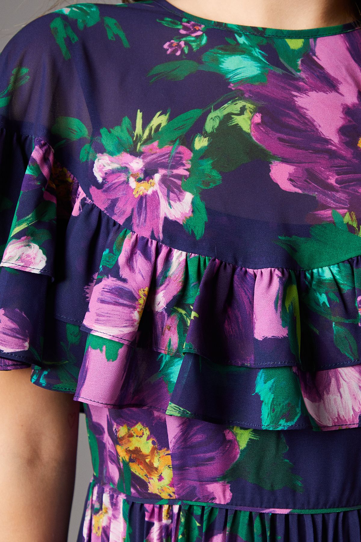 Coast Cape Sleeve Chiffon Midi Dress With Pleated Skirt Navy image 5