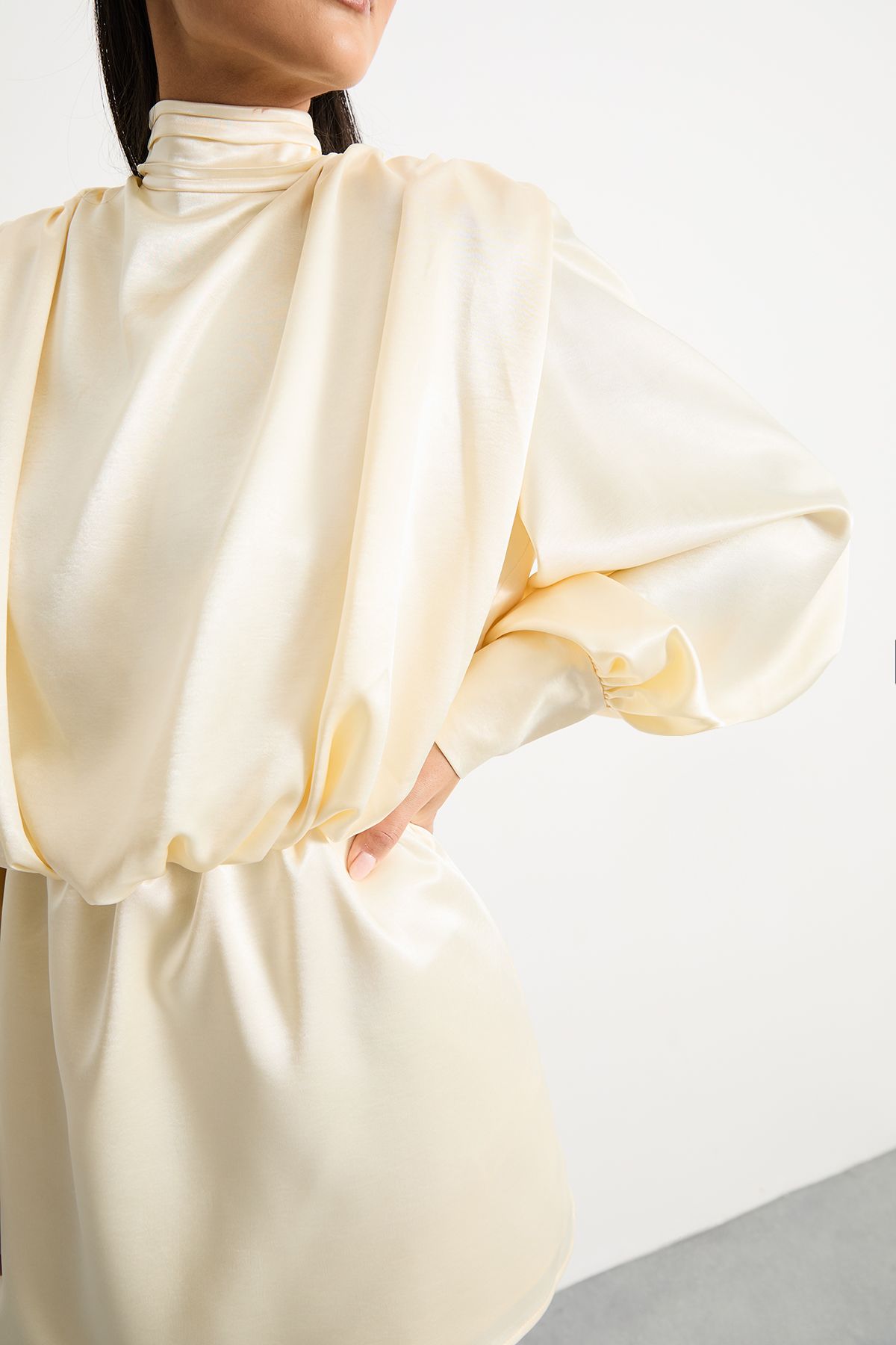 Warehouse Petite Extreme Shoulder Draped Satin Mini Dress Cream image 5