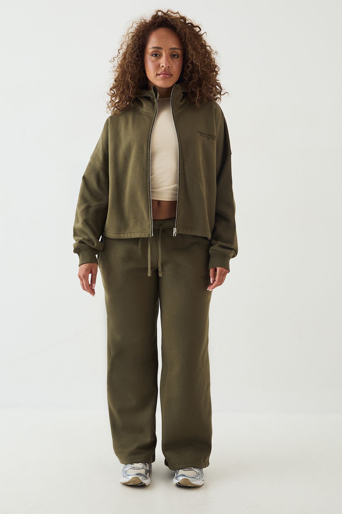 DSGN Studio DSGN Studio Sport Training Club Straight Leg Jogger Green image 5