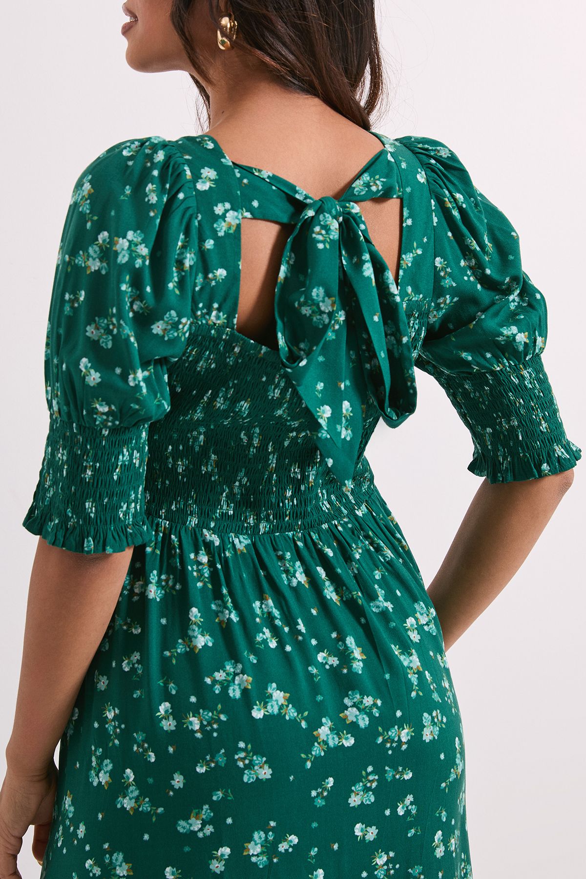 Dorothy Perkins Petite Green Floral Shirred Bodice Puff Sleeve Square Neck Midi Dress Green image 4