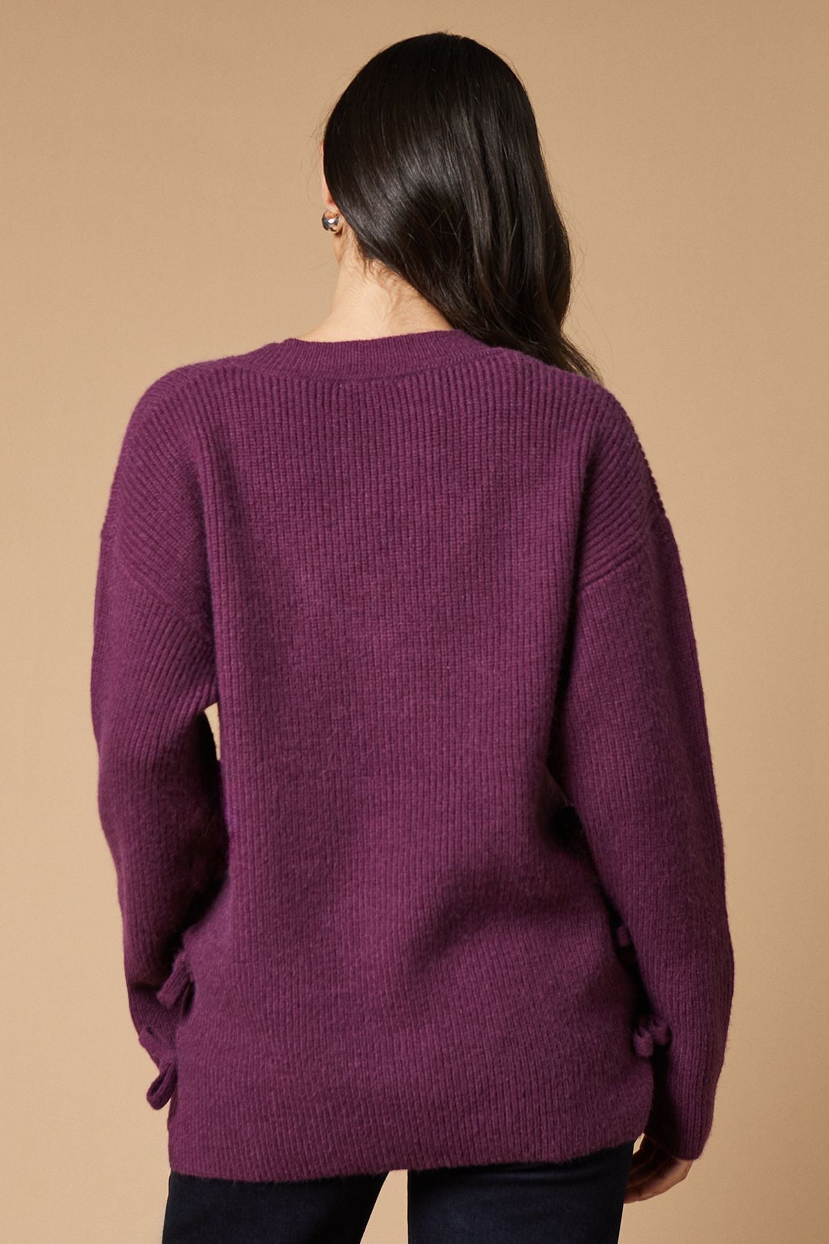 Oasis Bow Side V Neck Jumper Aubergine image 3