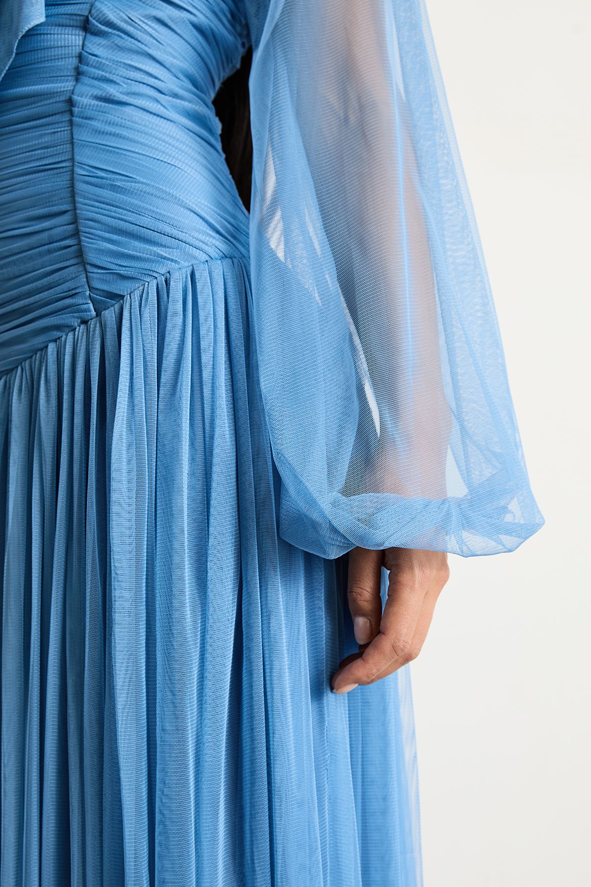 Warehouse Petite Bow Detail Gathered Tulle Maxi Dress with Open Neck Blue image 5