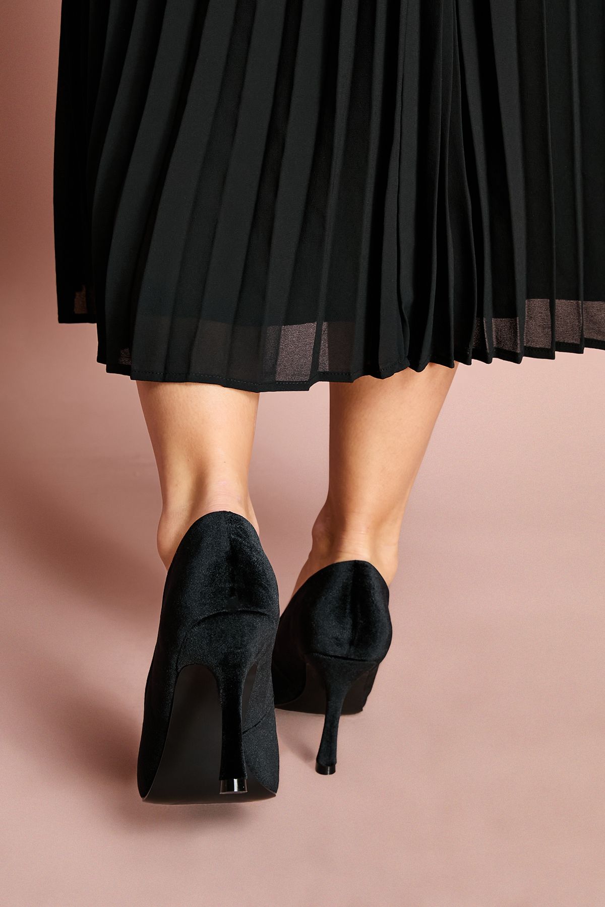 Coast Livvy Velvet Brooch Detail High Heel Stiletto Court Shoes Black image 4