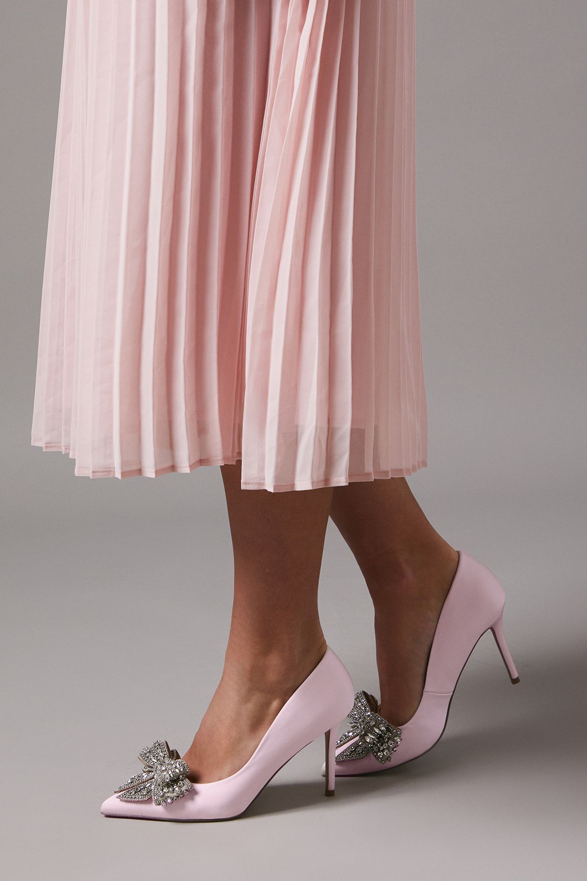 Coast Wide Fit Tania Satin Embellished Bow High Heel Stiletto Court Shoes Ballerina Pink image 2