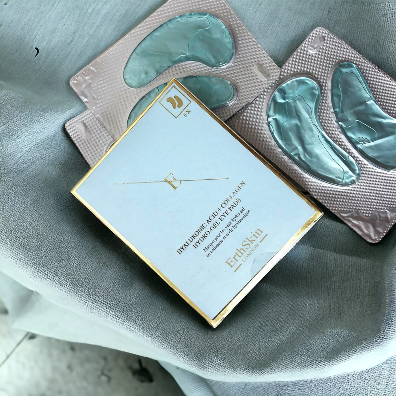 Erth Skin London Rose Blossom Glow Hydro-Gel Eye Pads 5 X 2 + Double Collagen + Rose Hydrogel Eye Pads 5 X 2 + Hyaluronic Acid + Collagen Hydrogel Eye Pads 5 X 2 image 4