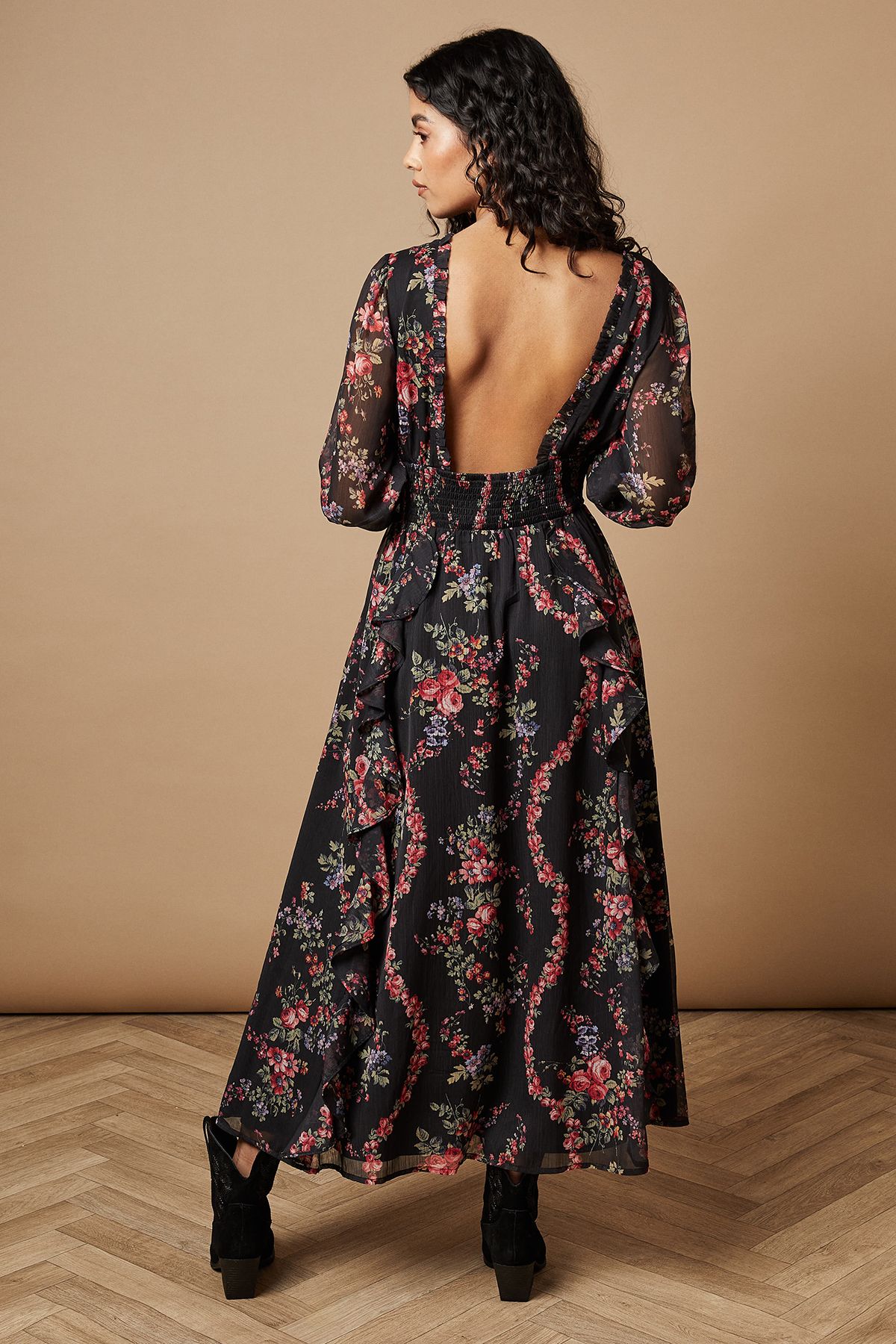 Oasis Petite Floral Printed Ruffle Detail Shirred Waist Midaxi Dress Black image 3