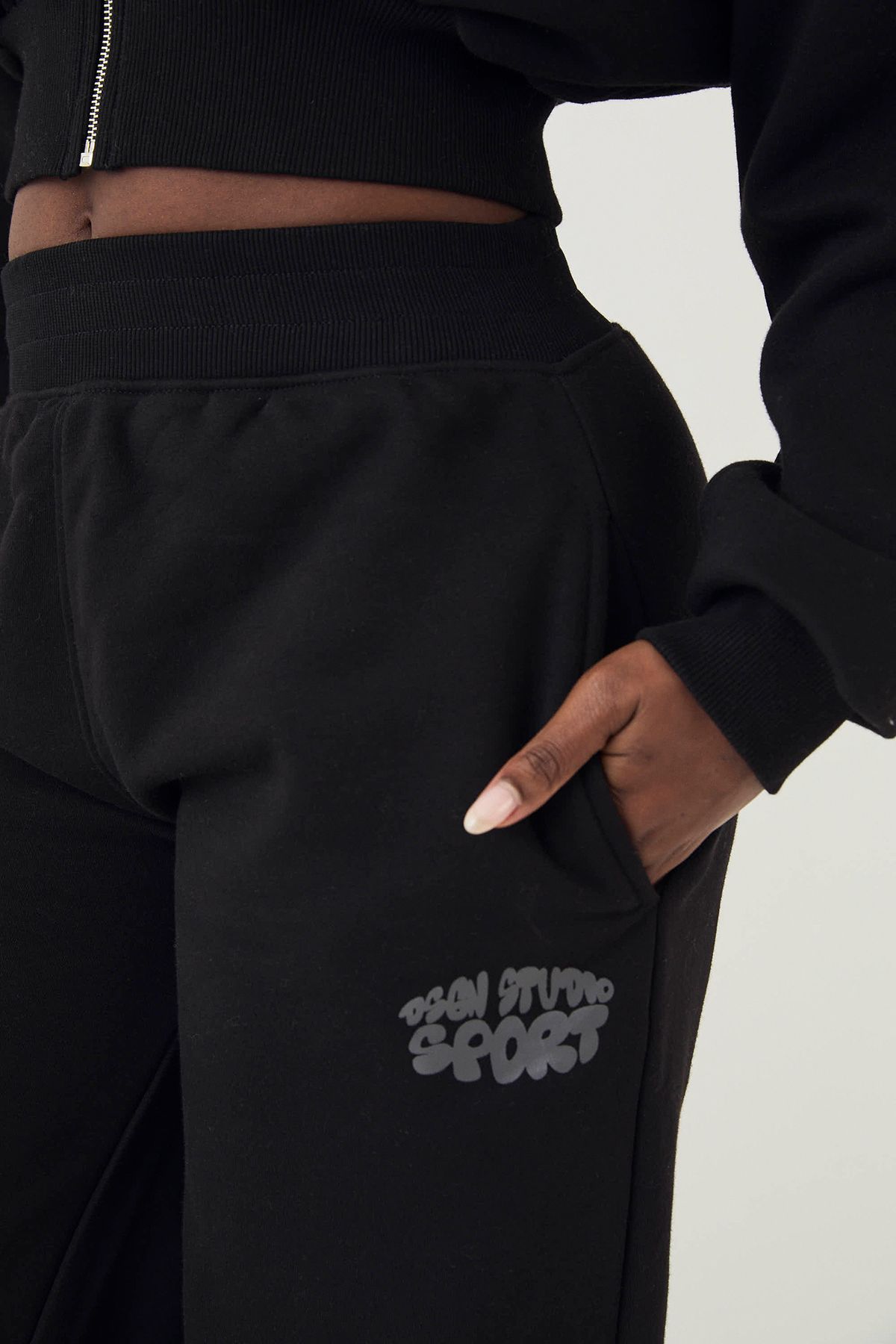 DSGN Studio DSGN Studio Sport Bubble Straight Leg Jogger Black image 4