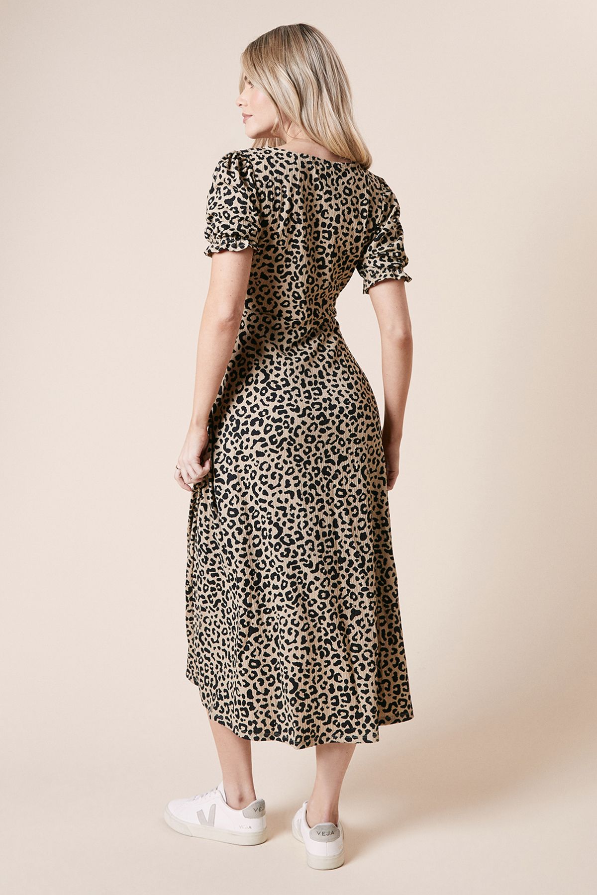 Dorothy Perkins Leopard Print Short Sleeve Jersey Midi Dress Leopard image 3
