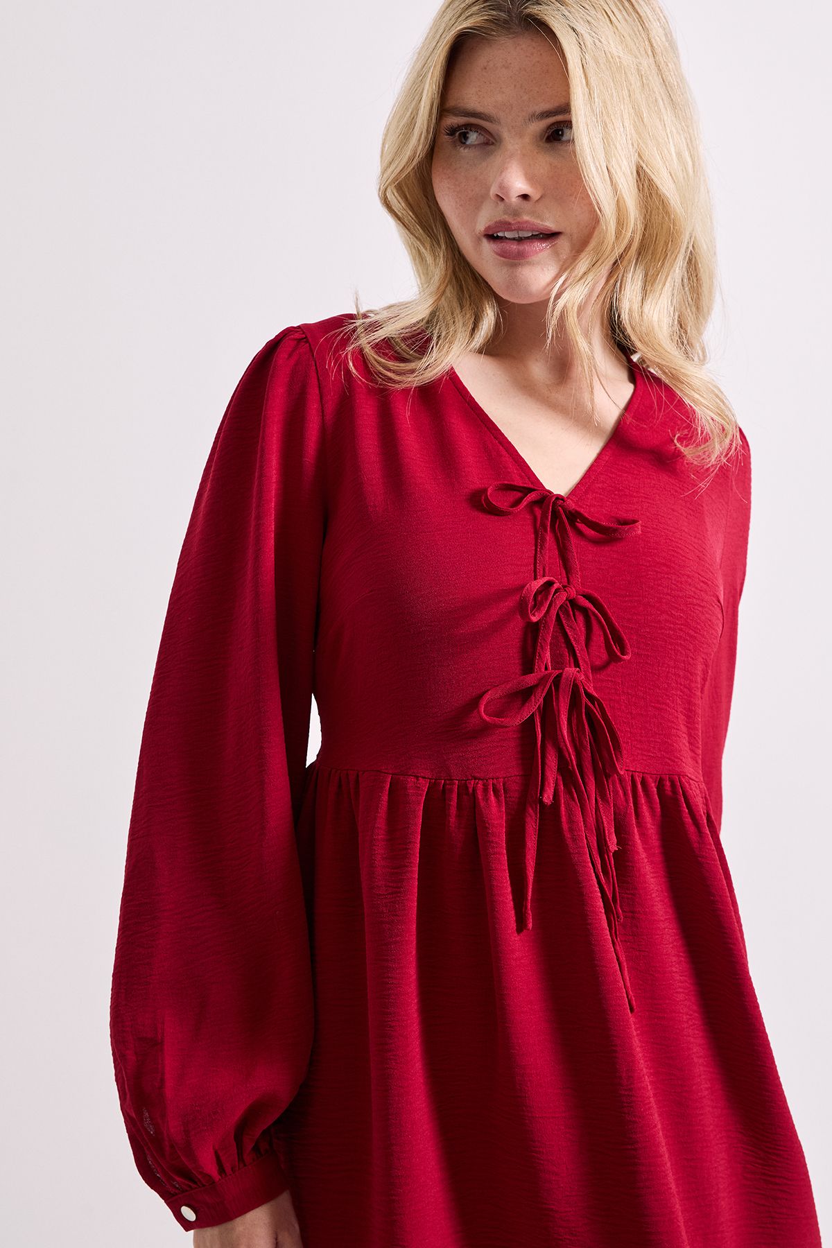 Dorothy Perkins Bow Front Blouson Sleeve Mini Dress Berry image 4