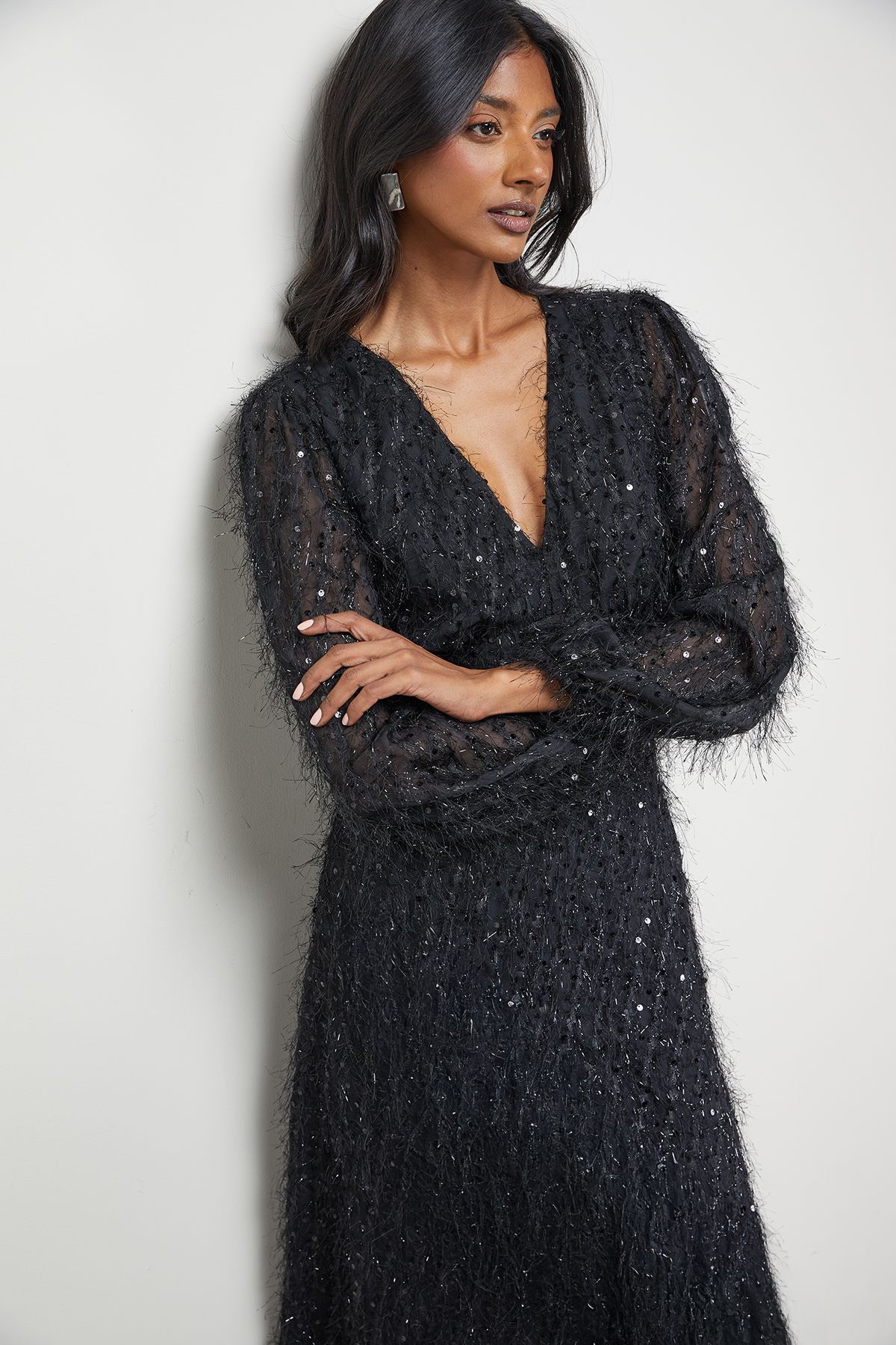 Warehouse Sequin Embellished Fluffy Plunge Neck Midi Dress Black image 4