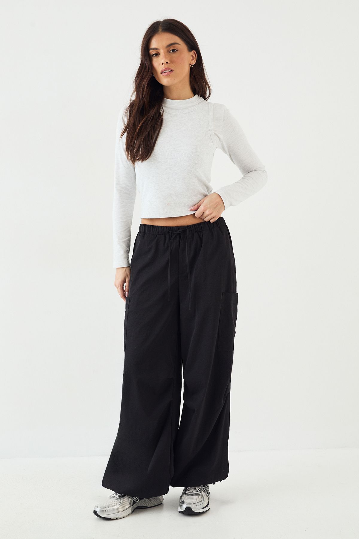 DSGN Studio DSGN Studio Oversized Cargo Trouser Black image 1