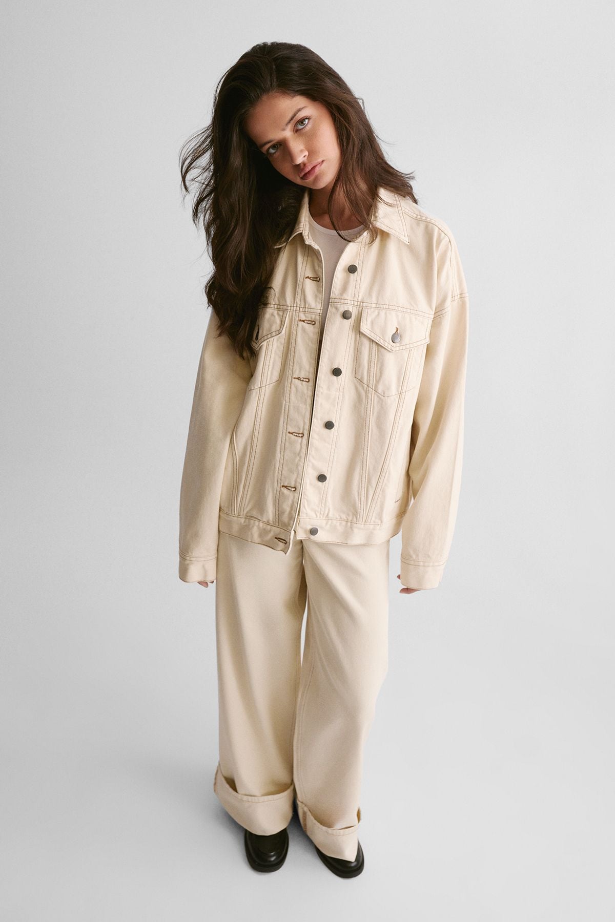 NastyGal The Denim Turn Up Jeans Ecru image 2