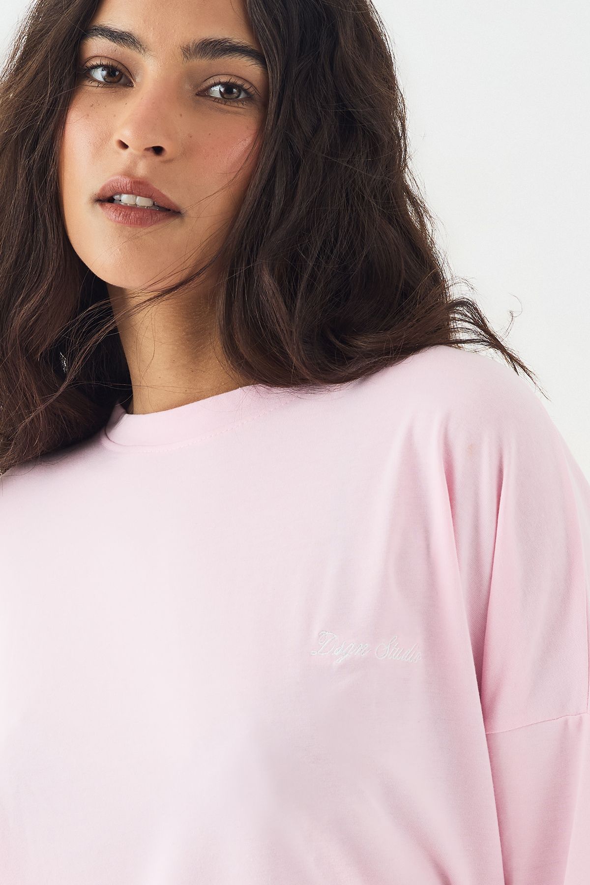 DSGN Studio DSGN Studio Lounge Long Sleeve Oversized Supersoft T-Shirt Baby Pink image 4
