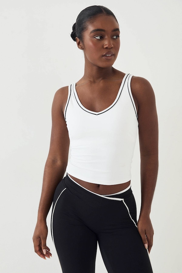 DSGN Studio DSGN Studio Ultra Sculpt Piping Detail Padded Vest Top White