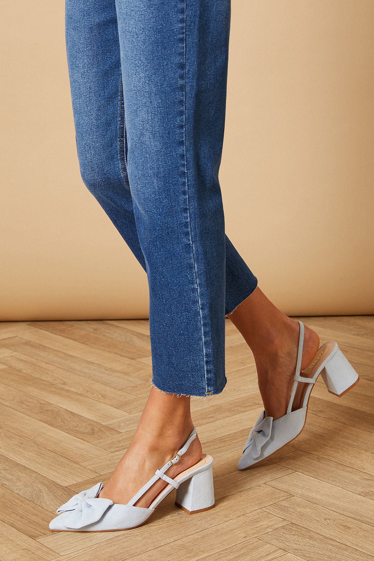 Oasis Dorinda Faux Suede Bow Slingback Block Heeled Shoes Blue image 3